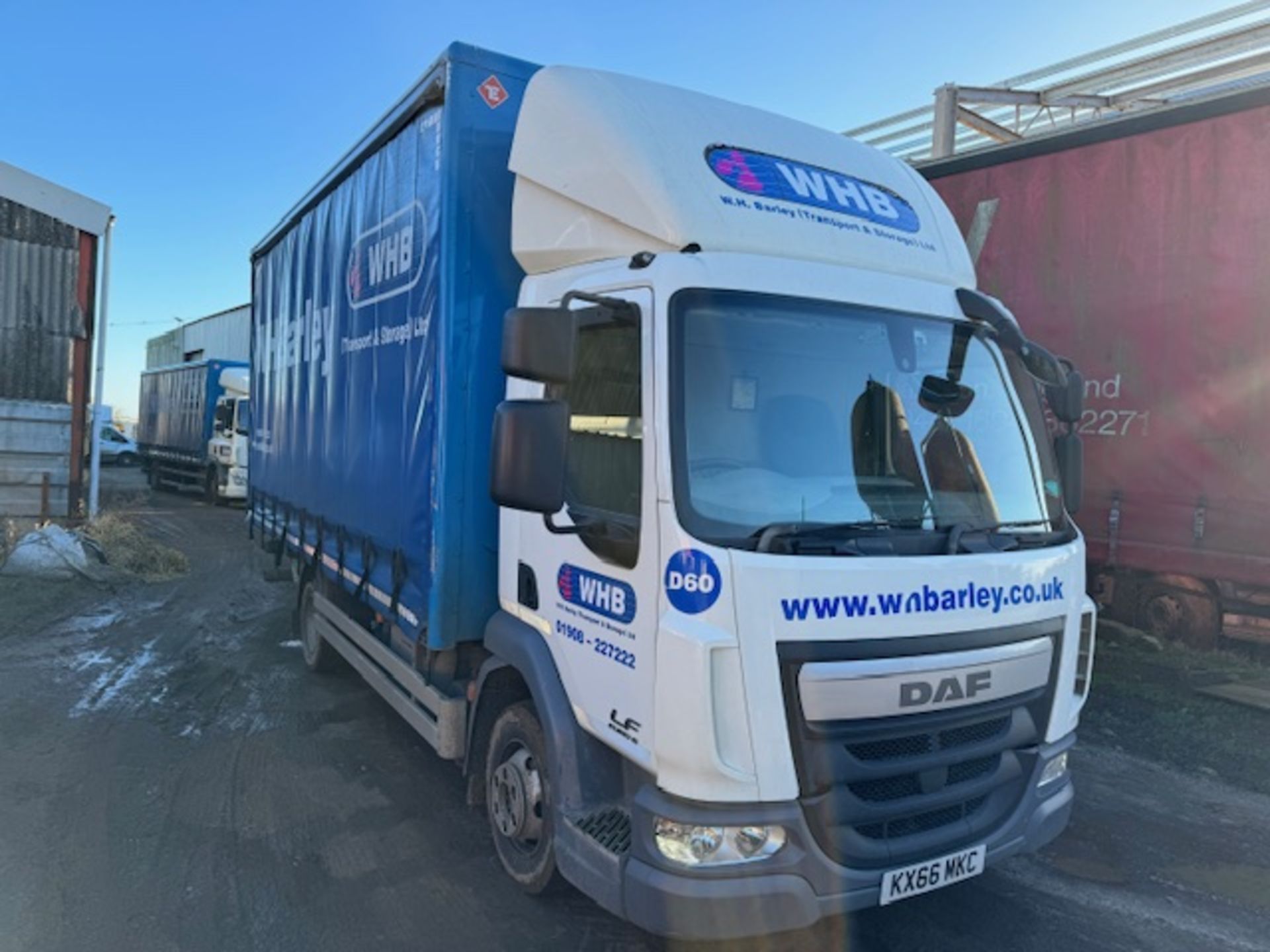 DAF euro 6 7.5T curtainside lorry with foldaway tail lift - Image 2 of 17