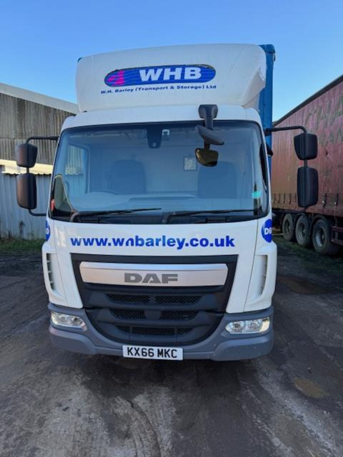 DAF euro 6 7.5T curtainside lorry with foldaway tail lift - Image 3 of 17