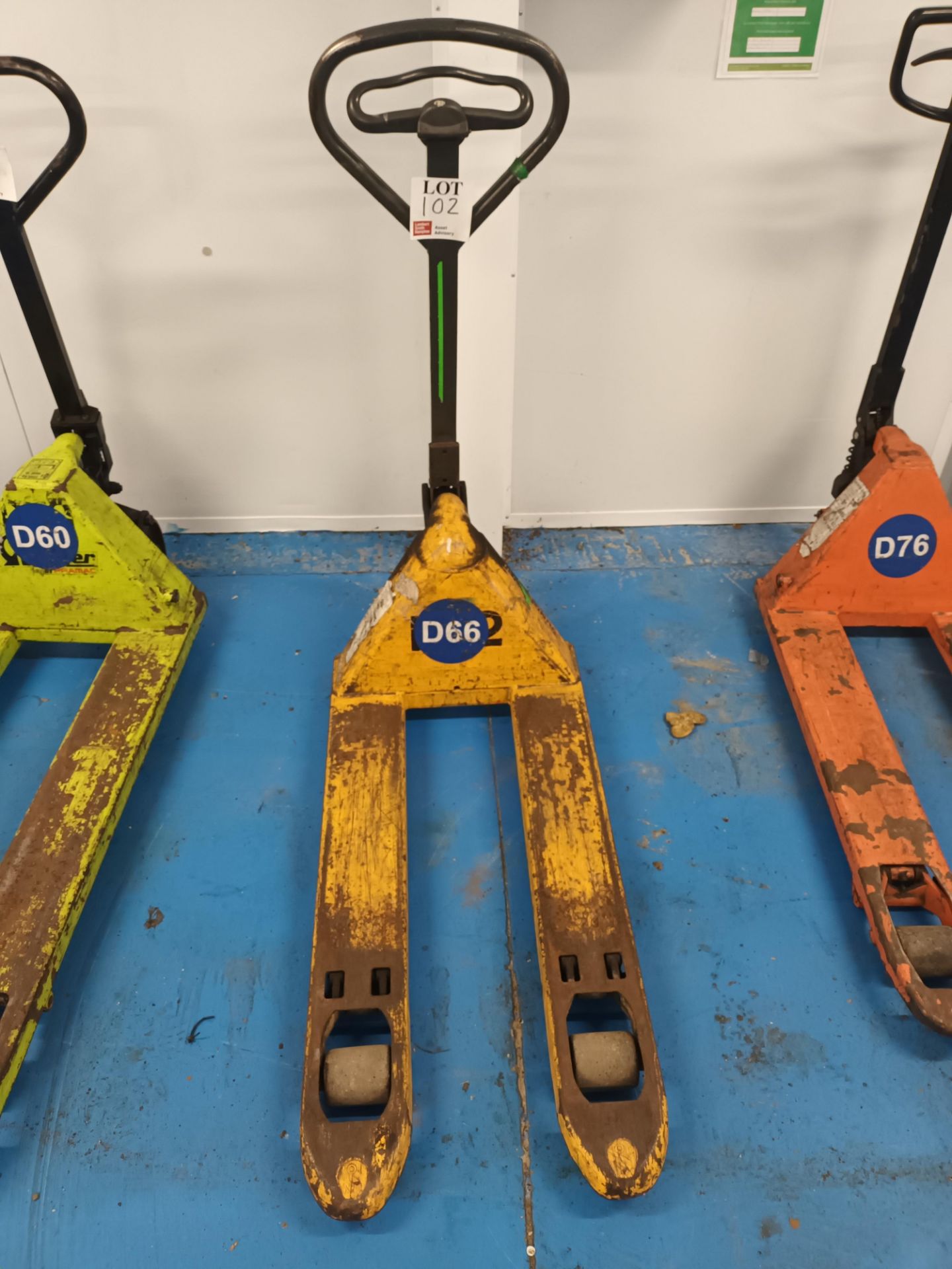 Jung manual pallet truck