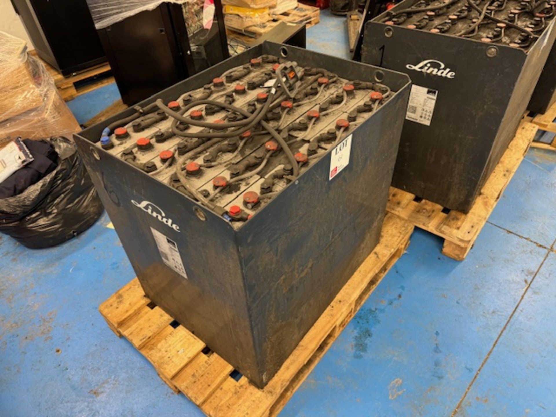 Linde spare battery pack for electric forklifts