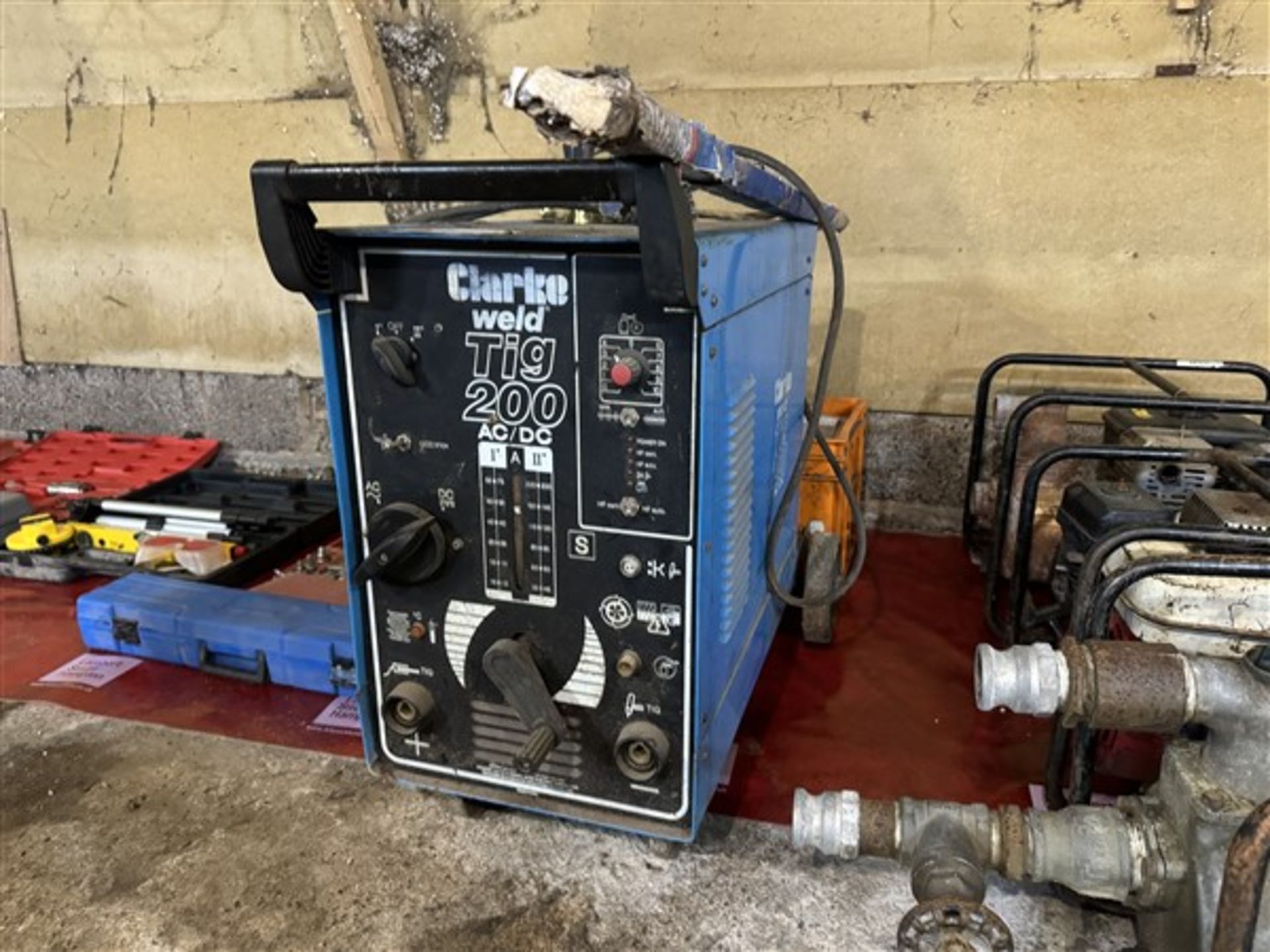 Clarke Weld Tig 200 AC/DC welder, with accessories