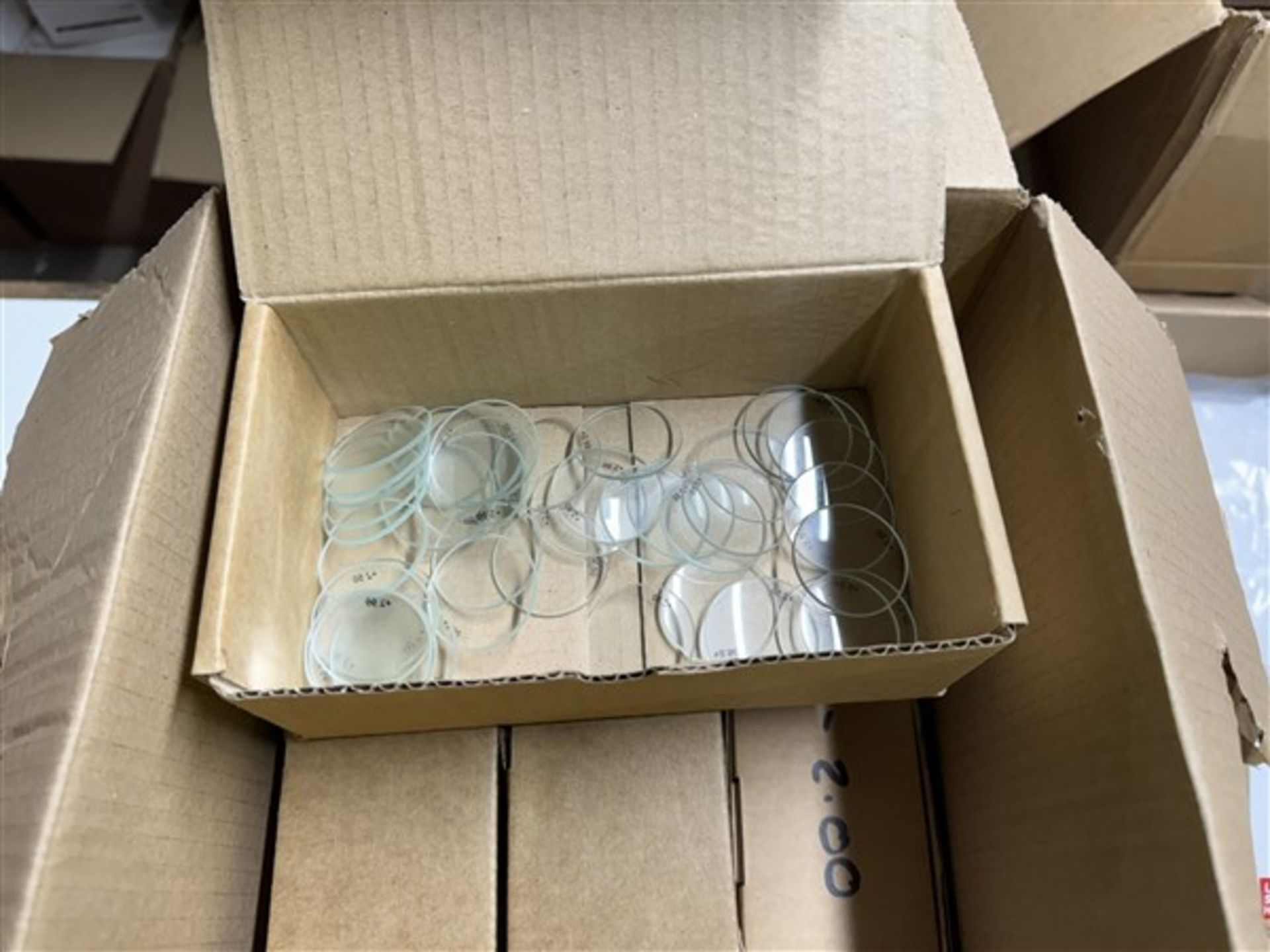 Box of assorted flipper lenses (different prescriptions) - Image 2 of 3