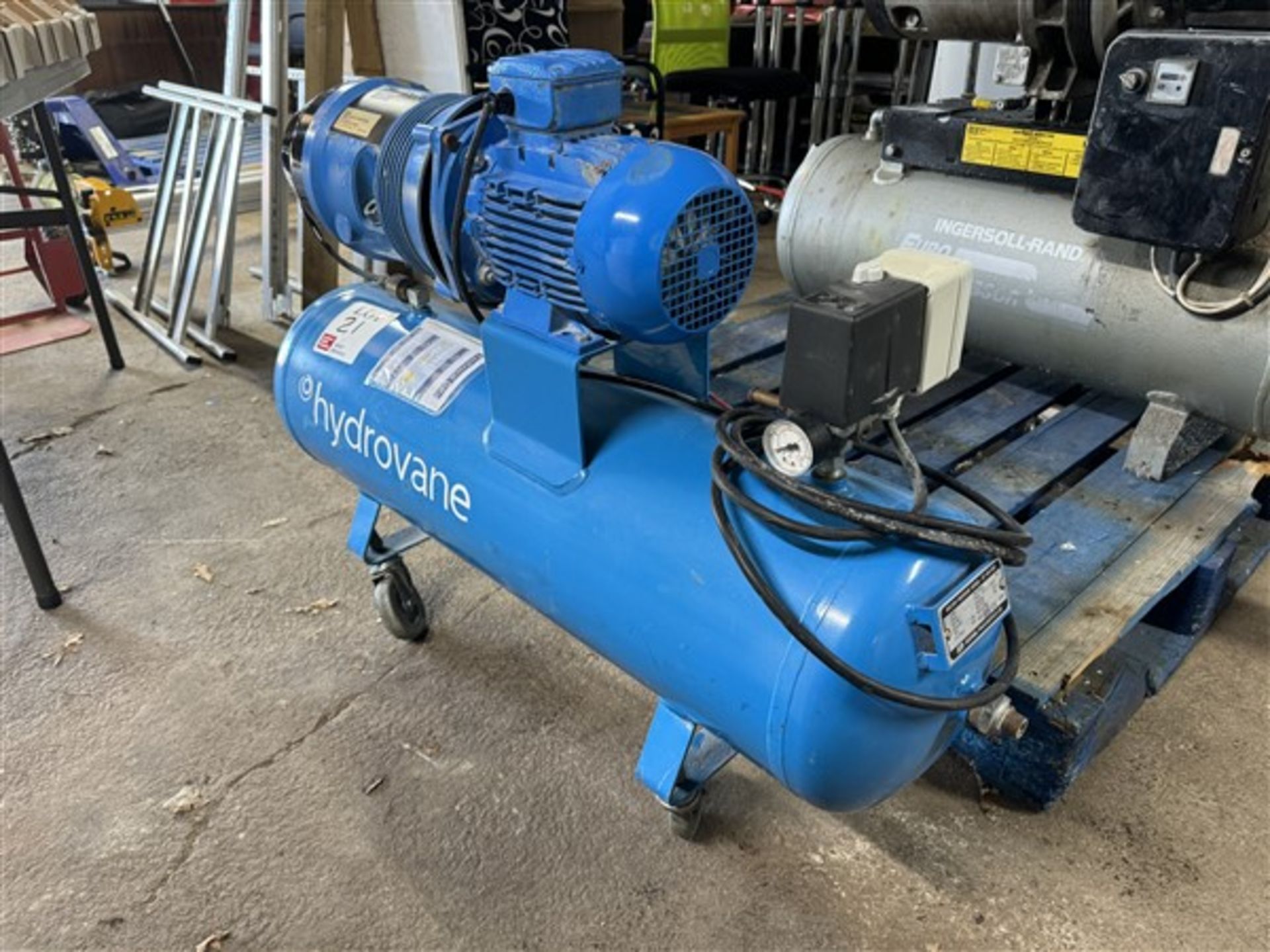 Hydrovane 75L air compressor, code 87/404 EEC, year 2008, serial no. 52004/028, (2.2KW) (Please - Image 5 of 10