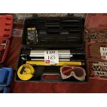 Powermaster laser level kit with goggles