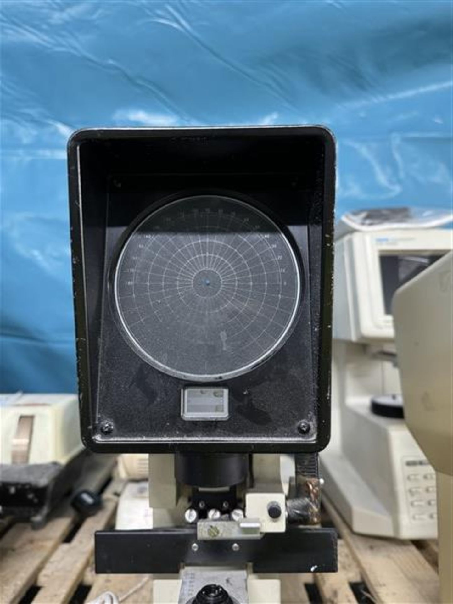 Nikon PL-02 optical projection focimeter, 240v - Image 4 of 6