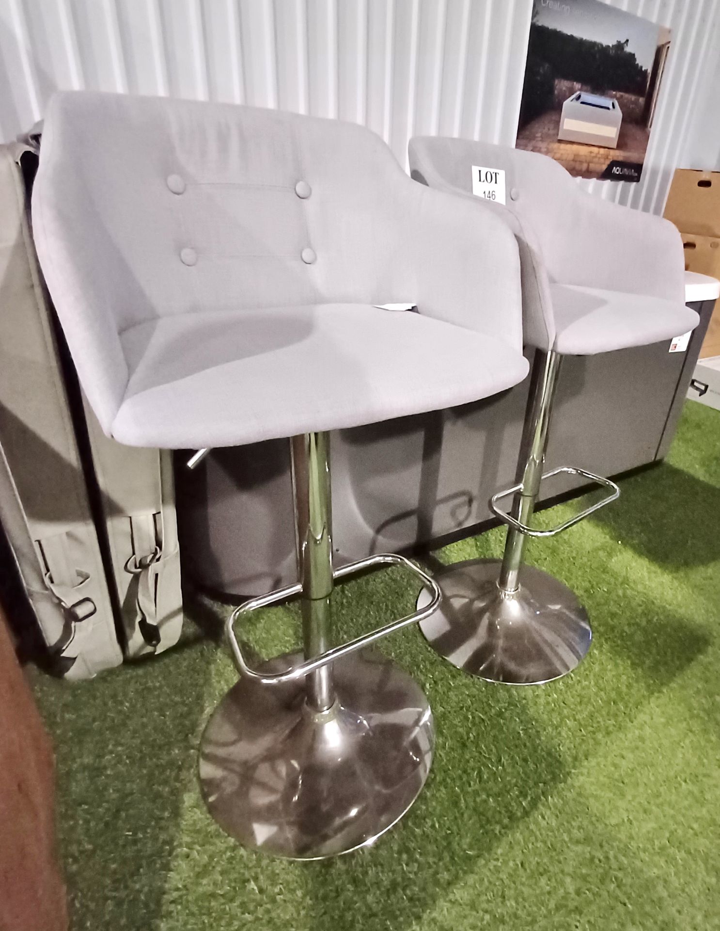 2 x Chrome base upholstered bar stools - Image 2 of 4