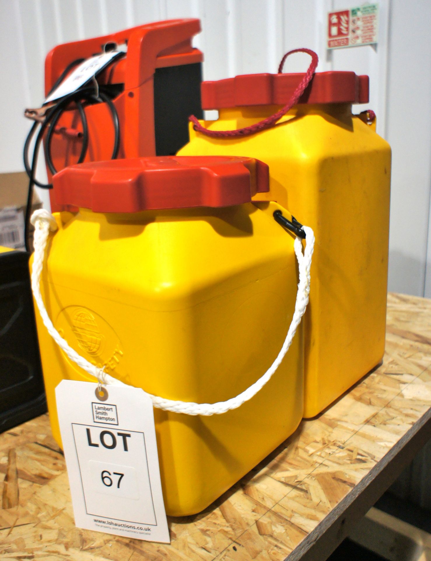 2 x Various ocean safety flare kits - Image 4 of 5