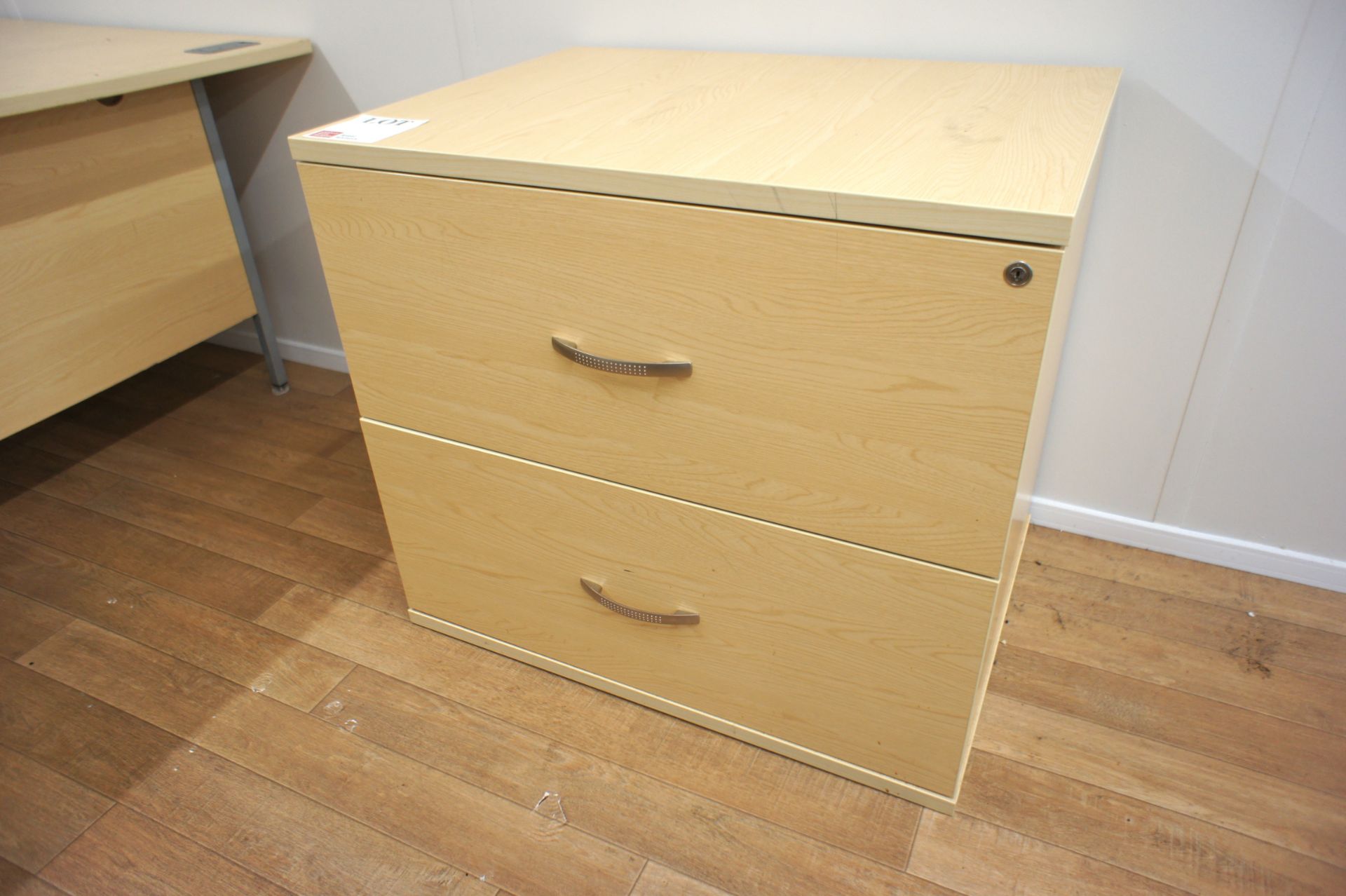 Light oak effect 2-drawer lateral filing cabinet