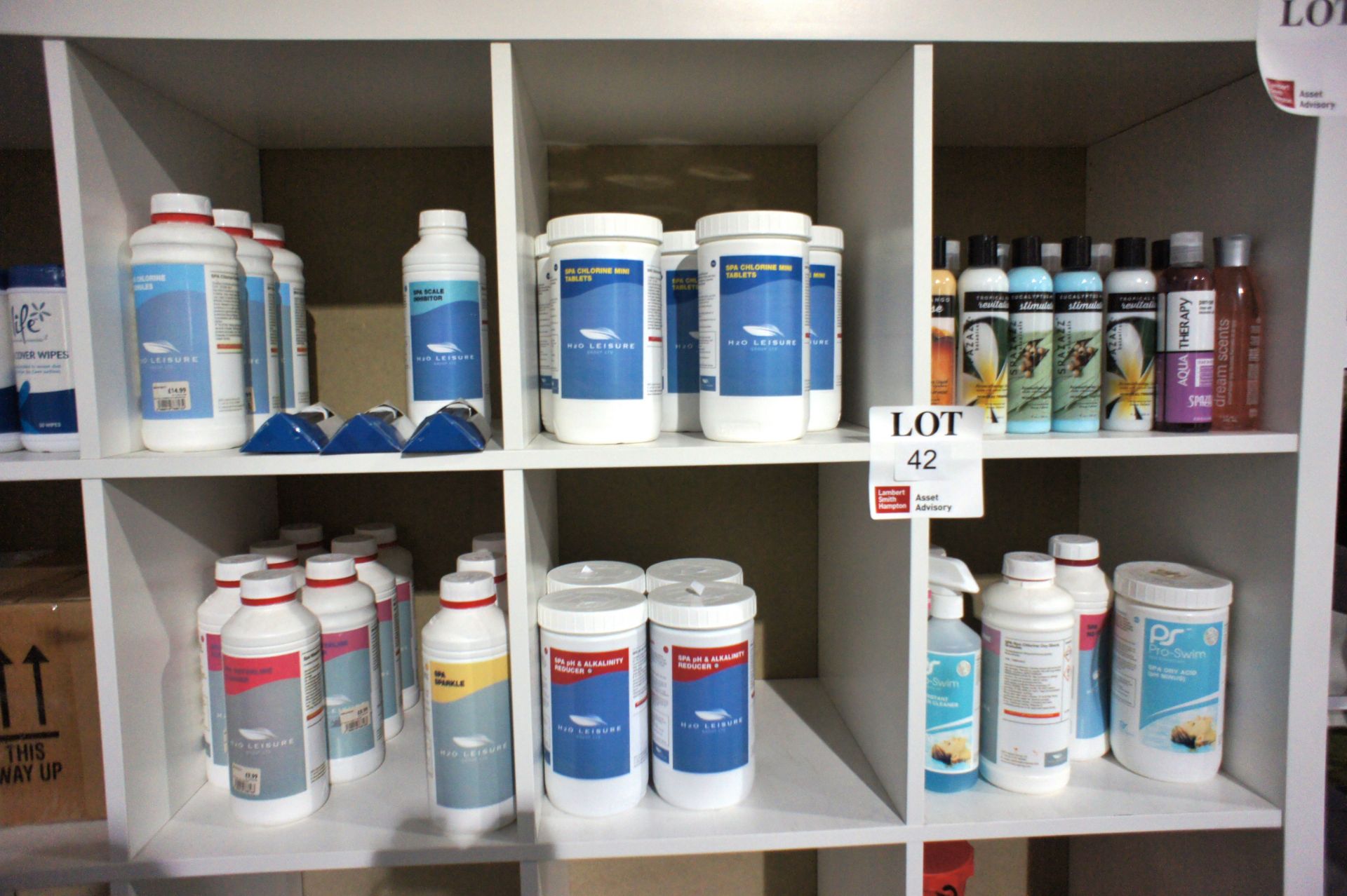 Quantity of various spa/ hot tub water treatments - Bild 3 aus 4