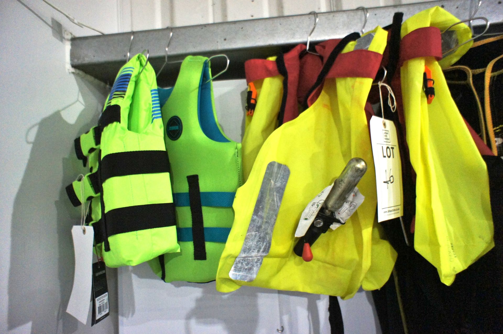 4 x various children's life jackets - Bild 2 aus 3