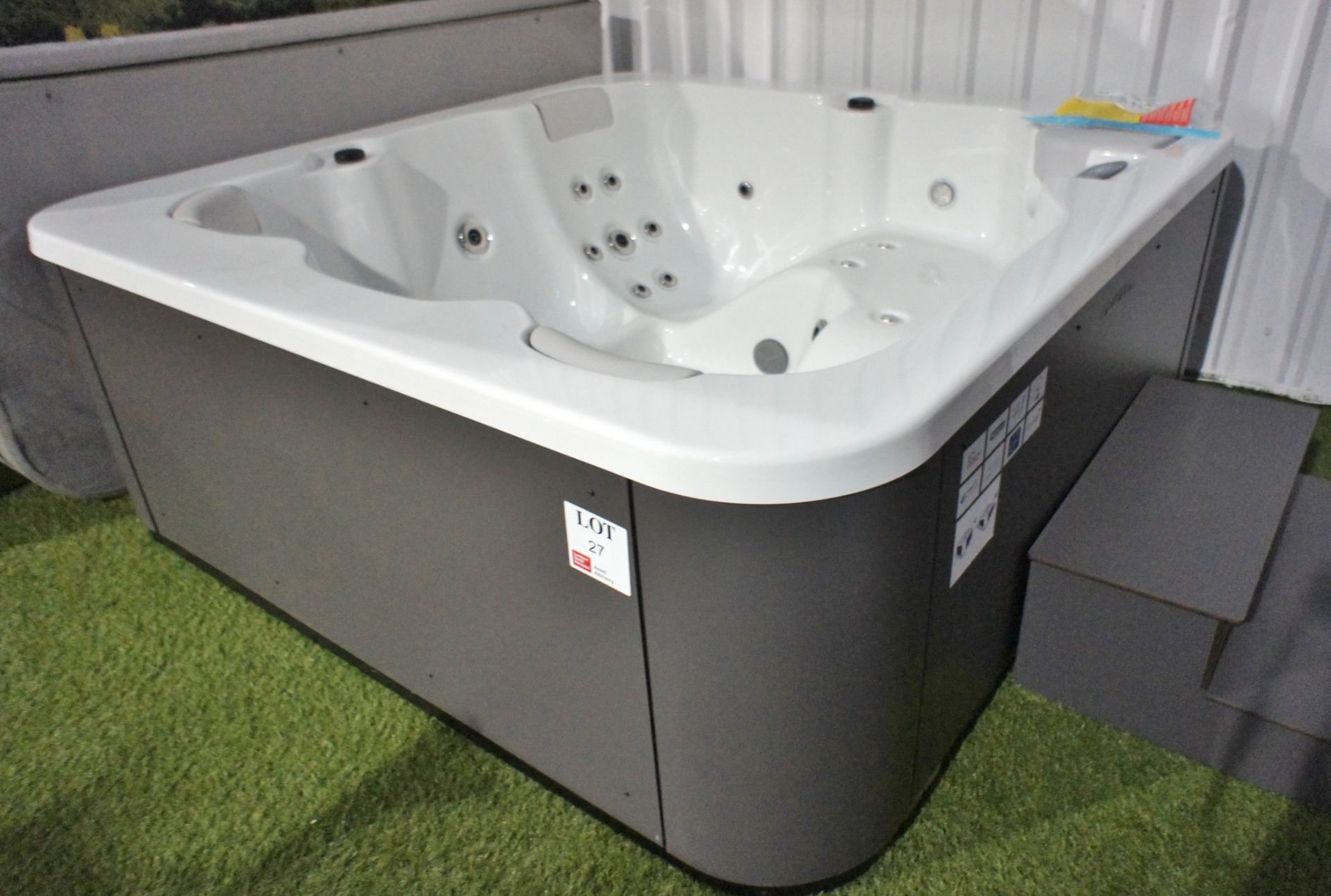 Aquavia multi jet spa tube