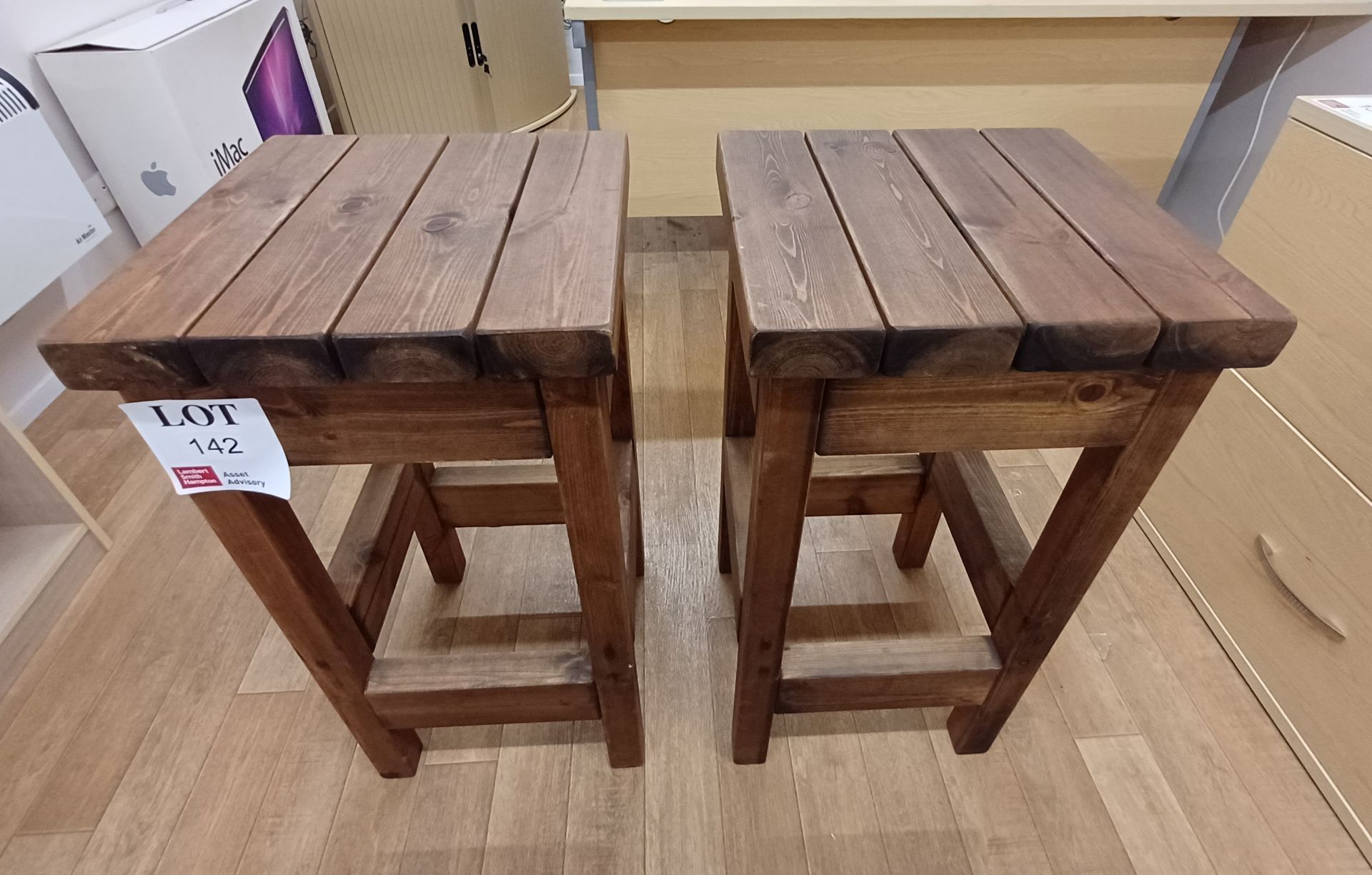 2 x Timber bar stools - Image 2 of 3