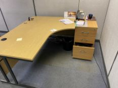 Light wood effect L shaped desk (1600mm x 1200mm)