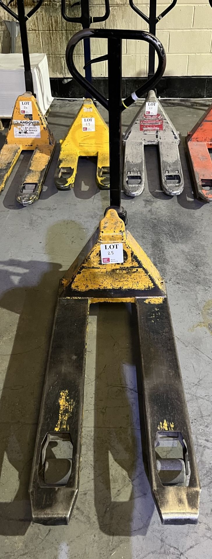 Pallet truck