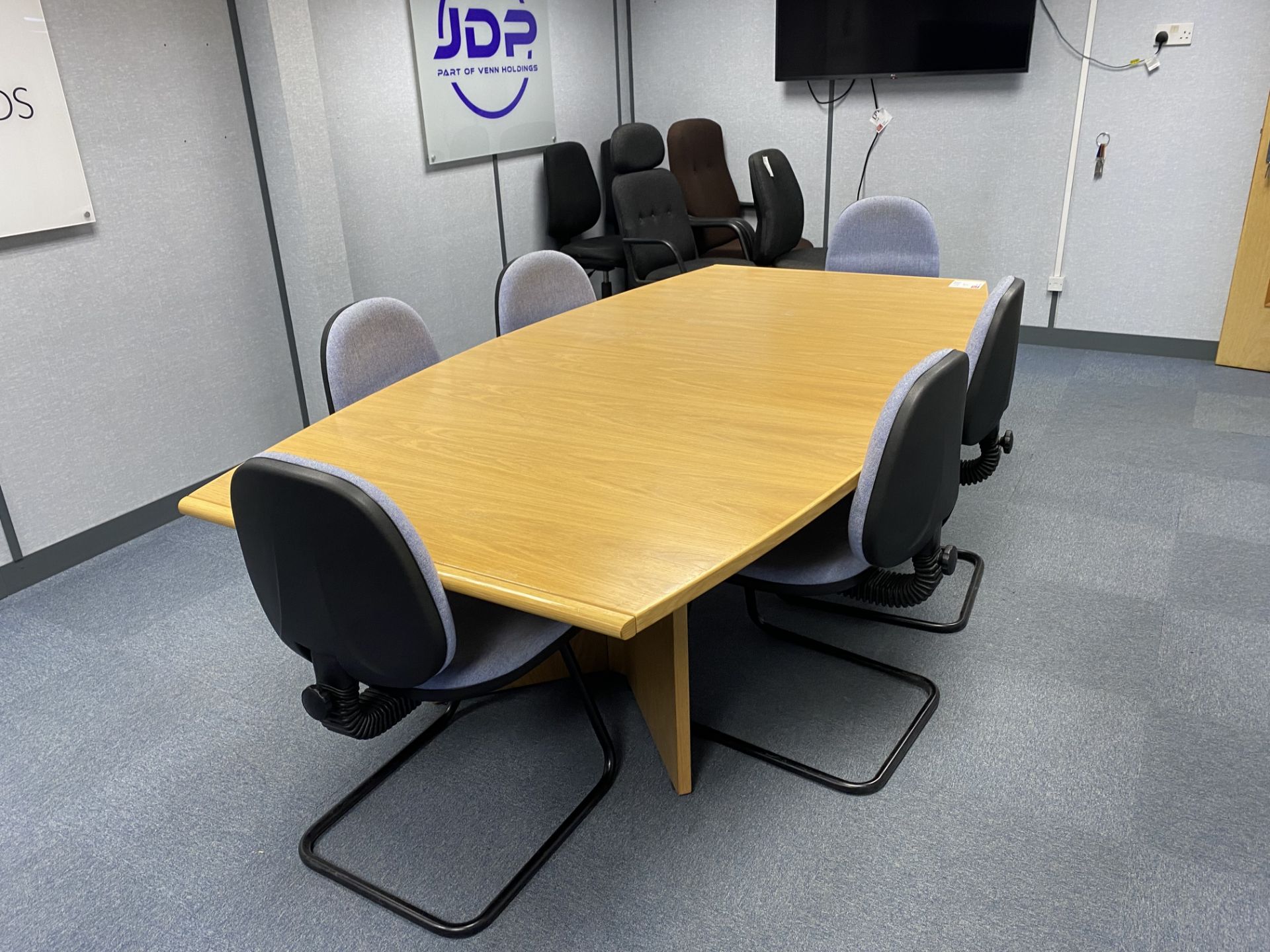 Light wood effect meeting room table (2400mm x 1800mm) - Image 2 of 3