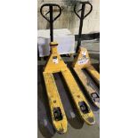 Pallet truck