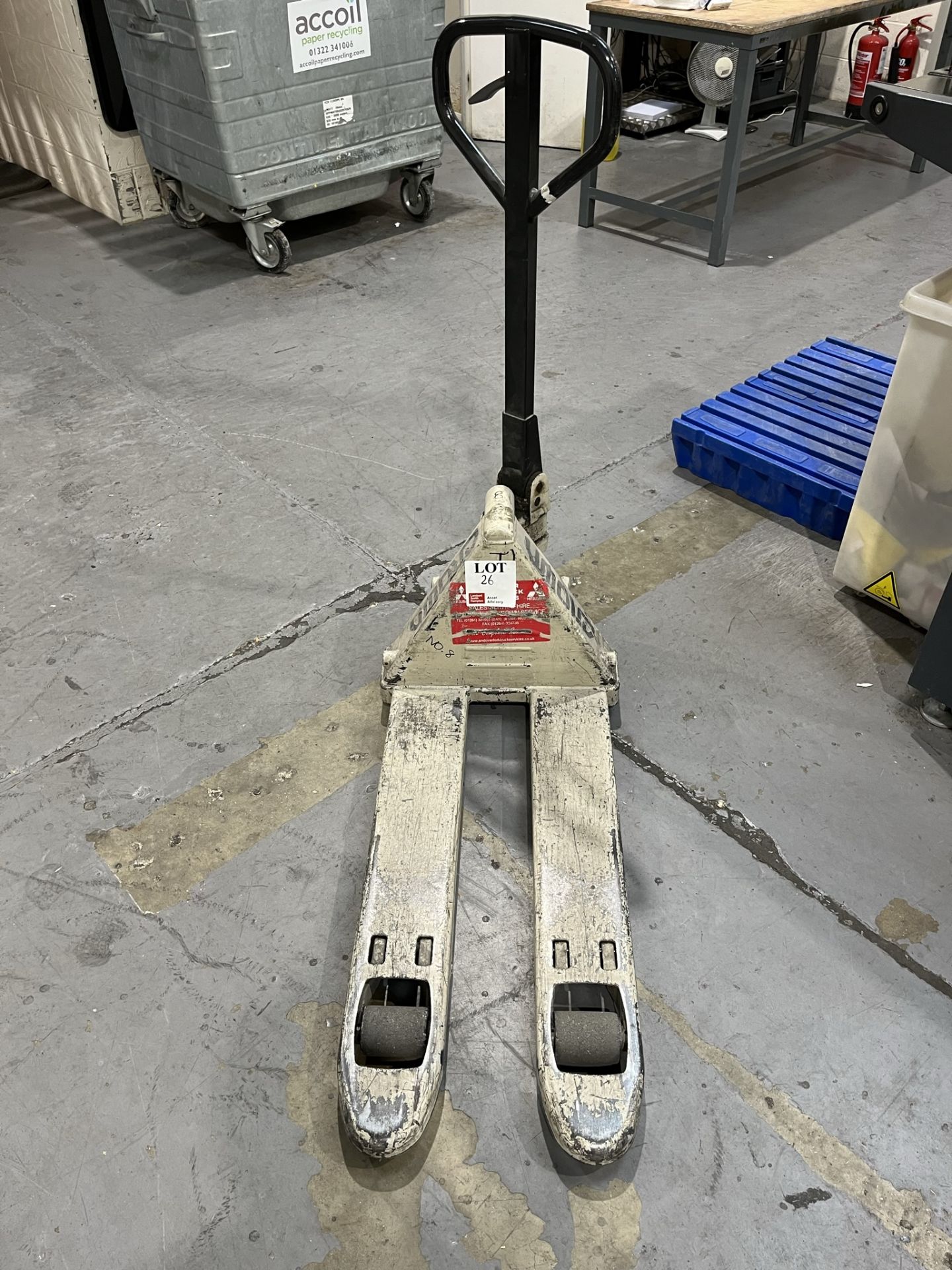 Pallet truck