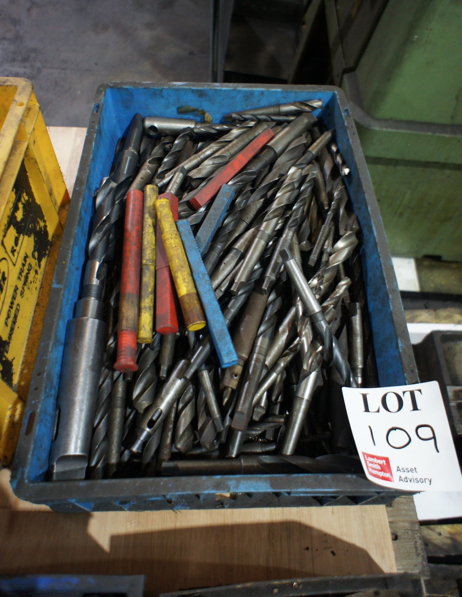 Quantity of various taper shank drills