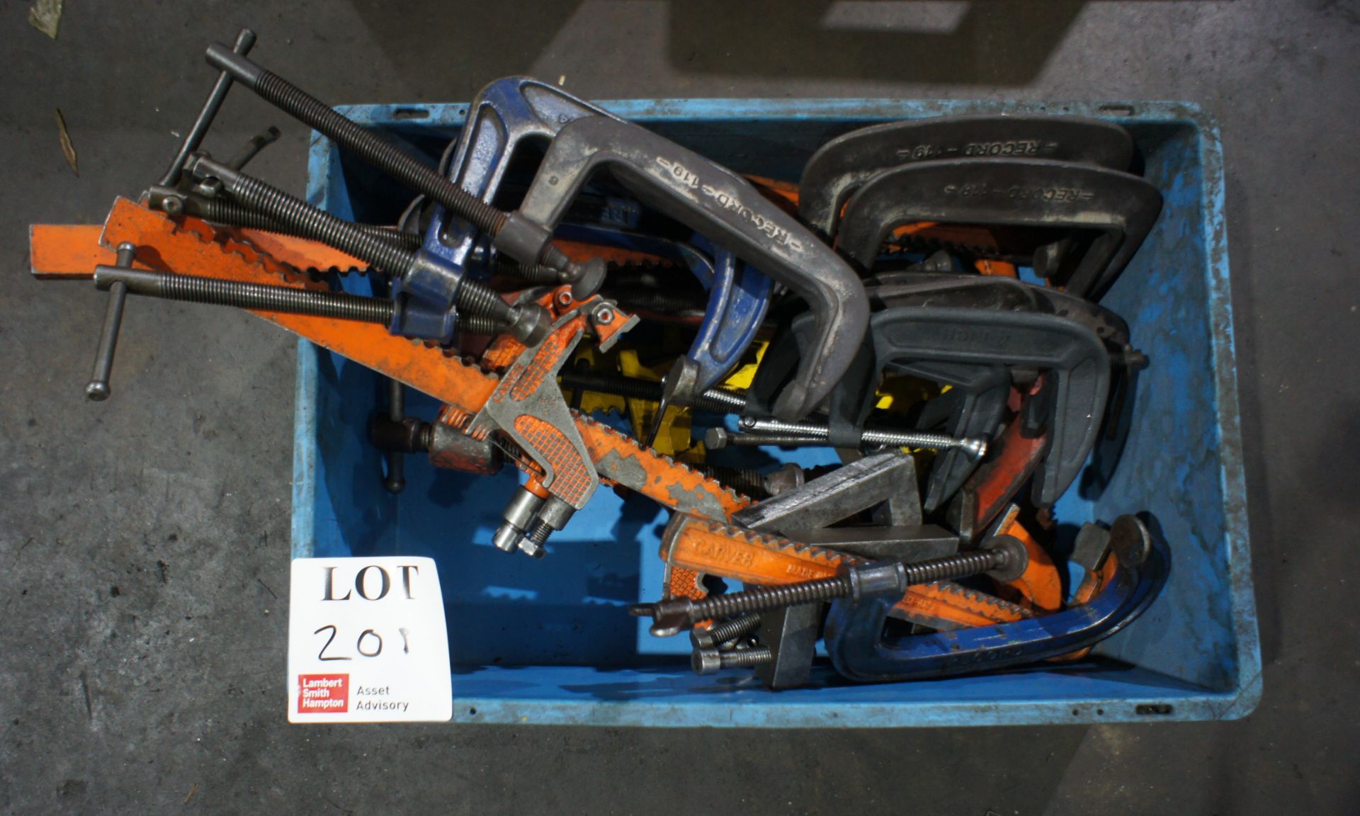 Quantity of various clamps