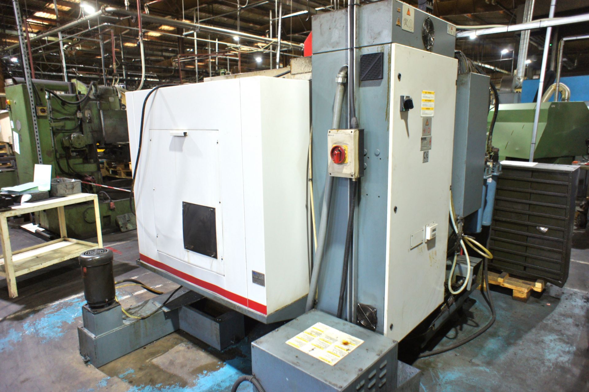 Cincinnati Milacron Arrow 1000, 3-axis CNC vertical machining centre - Image 3 of 11