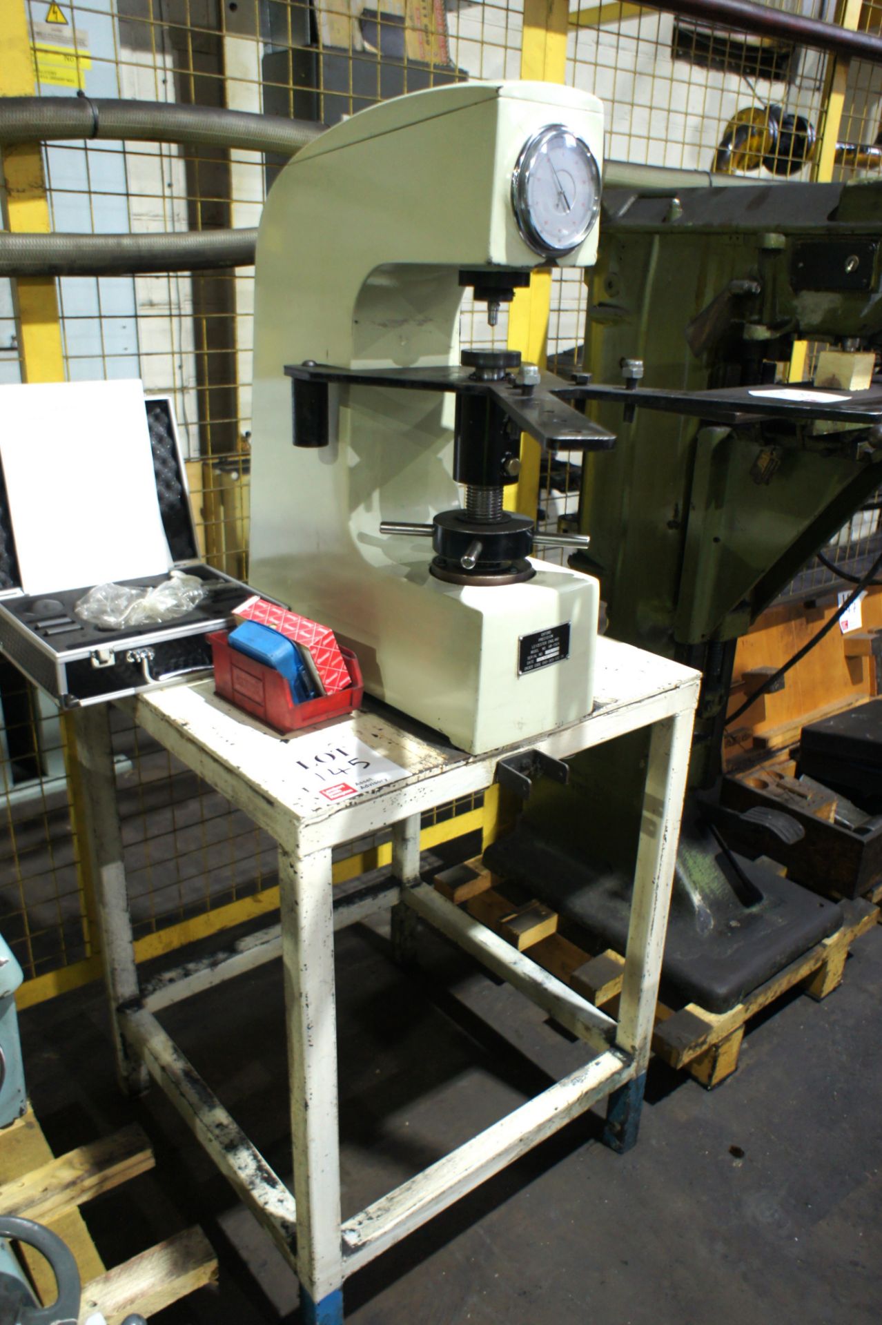Oxford Precision HR-150A Rockwell hardness tester - Image 4 of 6