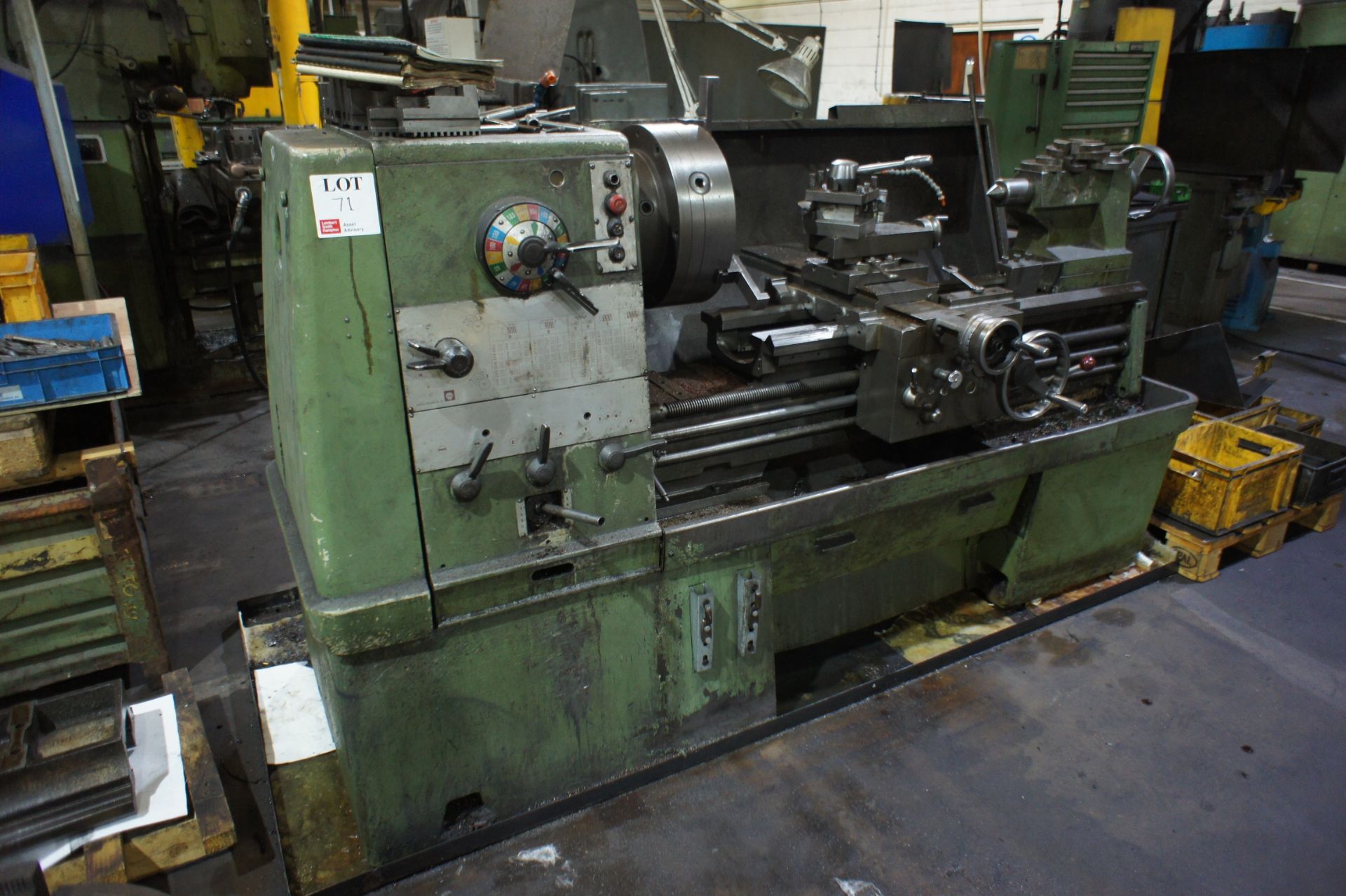 Colchester centre lathe with 3-jaw chuck - Image 4 of 8