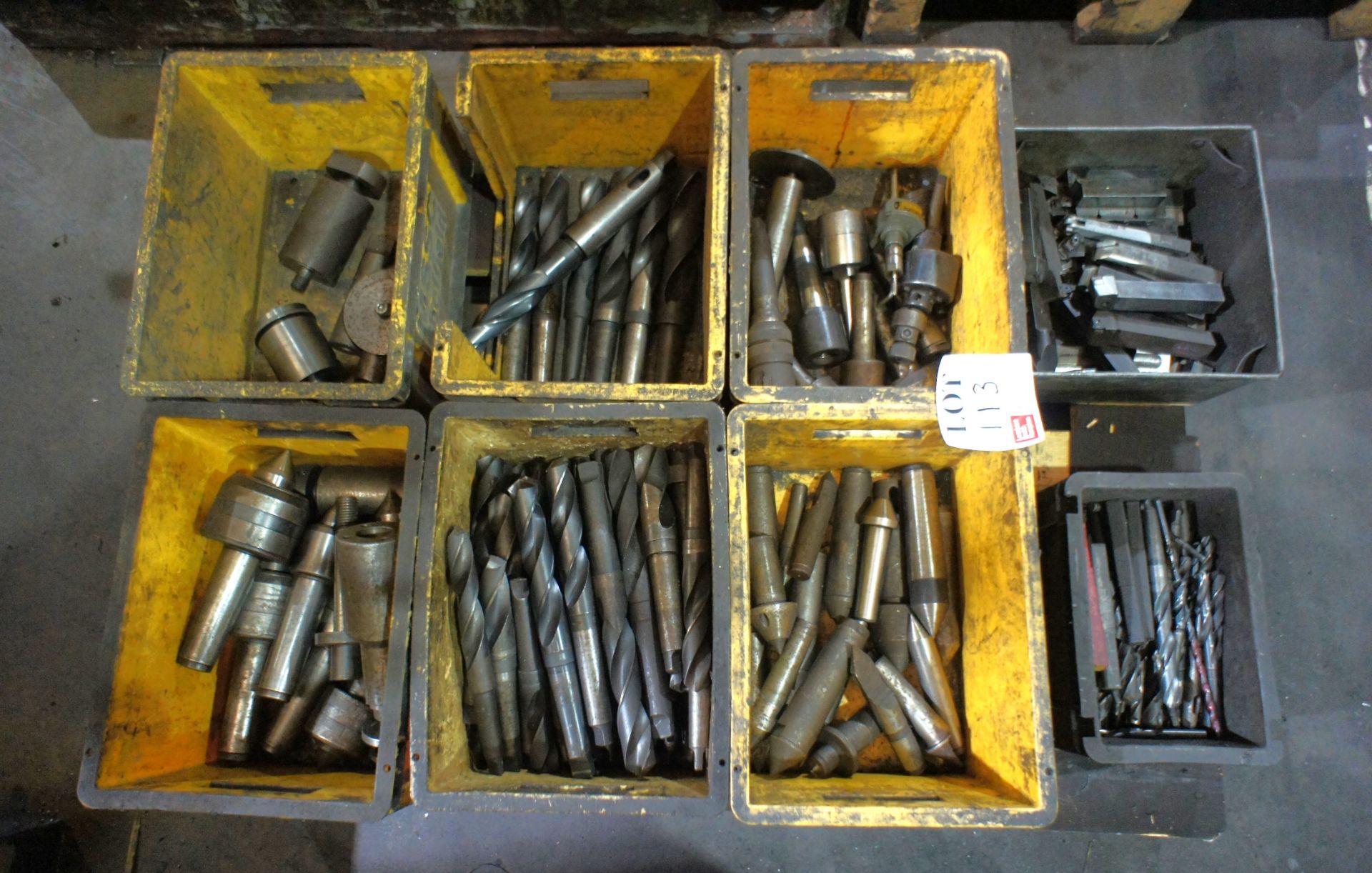 Quantity of various machine tooling