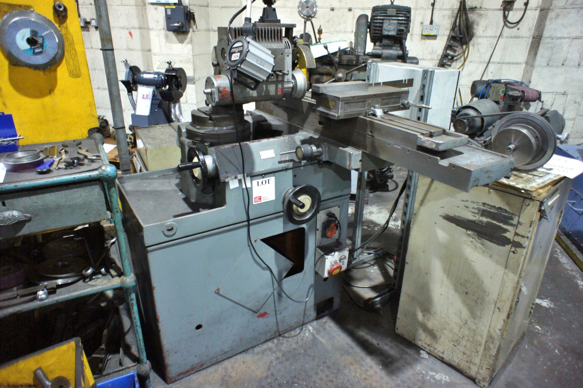 Cincinnati Milacron 2AB tool and cutter grinder - Image 3 of 13