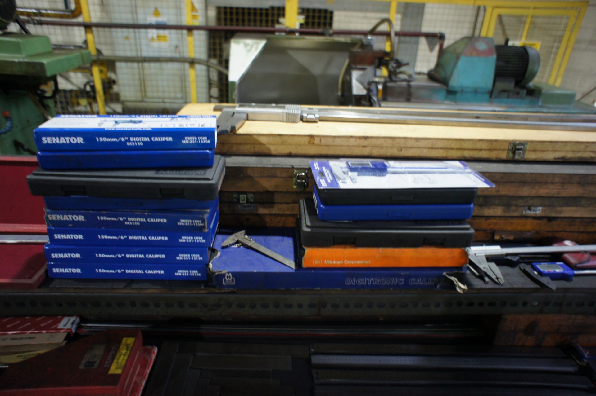 Quantity of various measuring equipment - Image 3 of 5