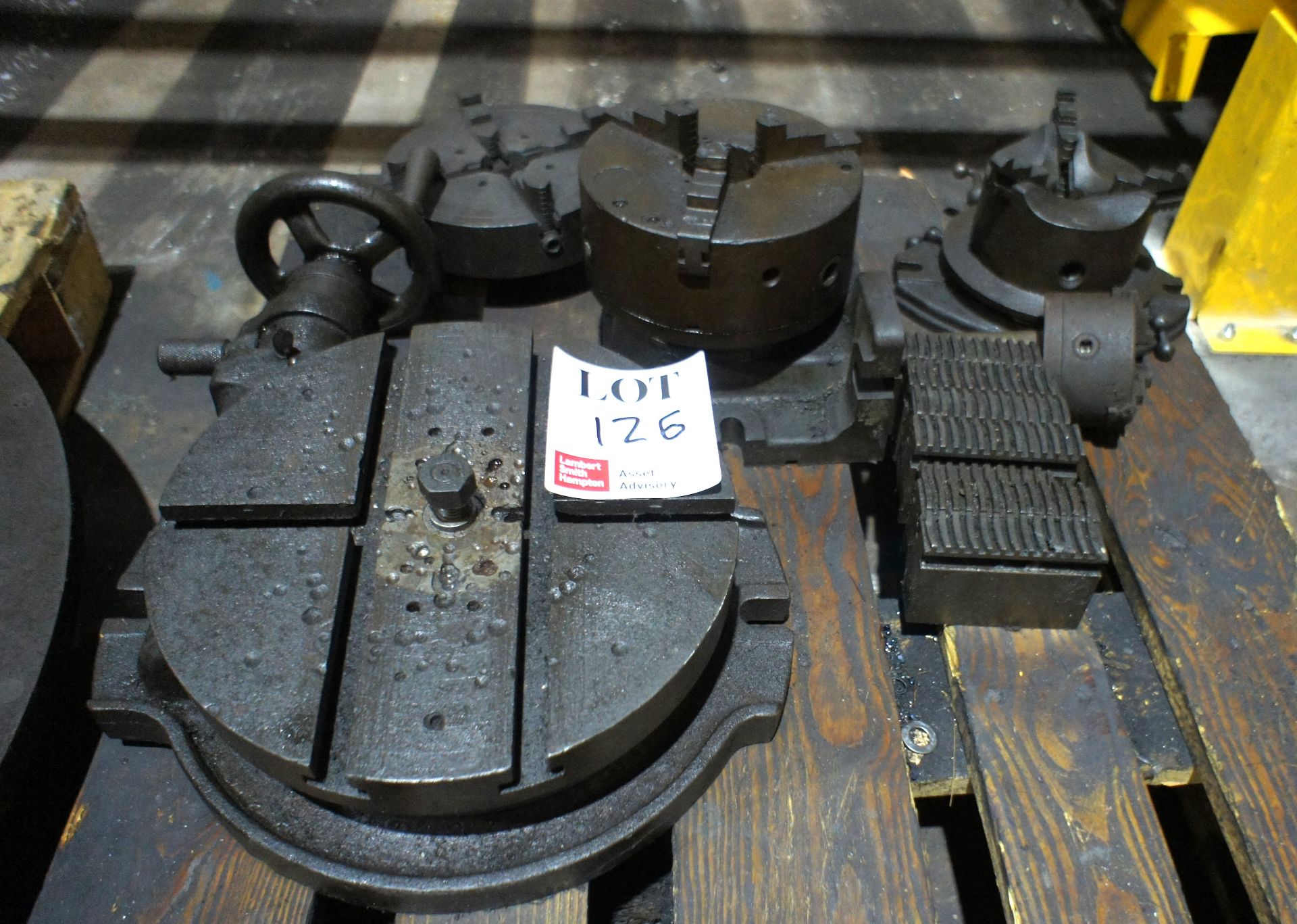 3 Various machine chucks with rotary machining table, 12" diameter - Image 3 of 4