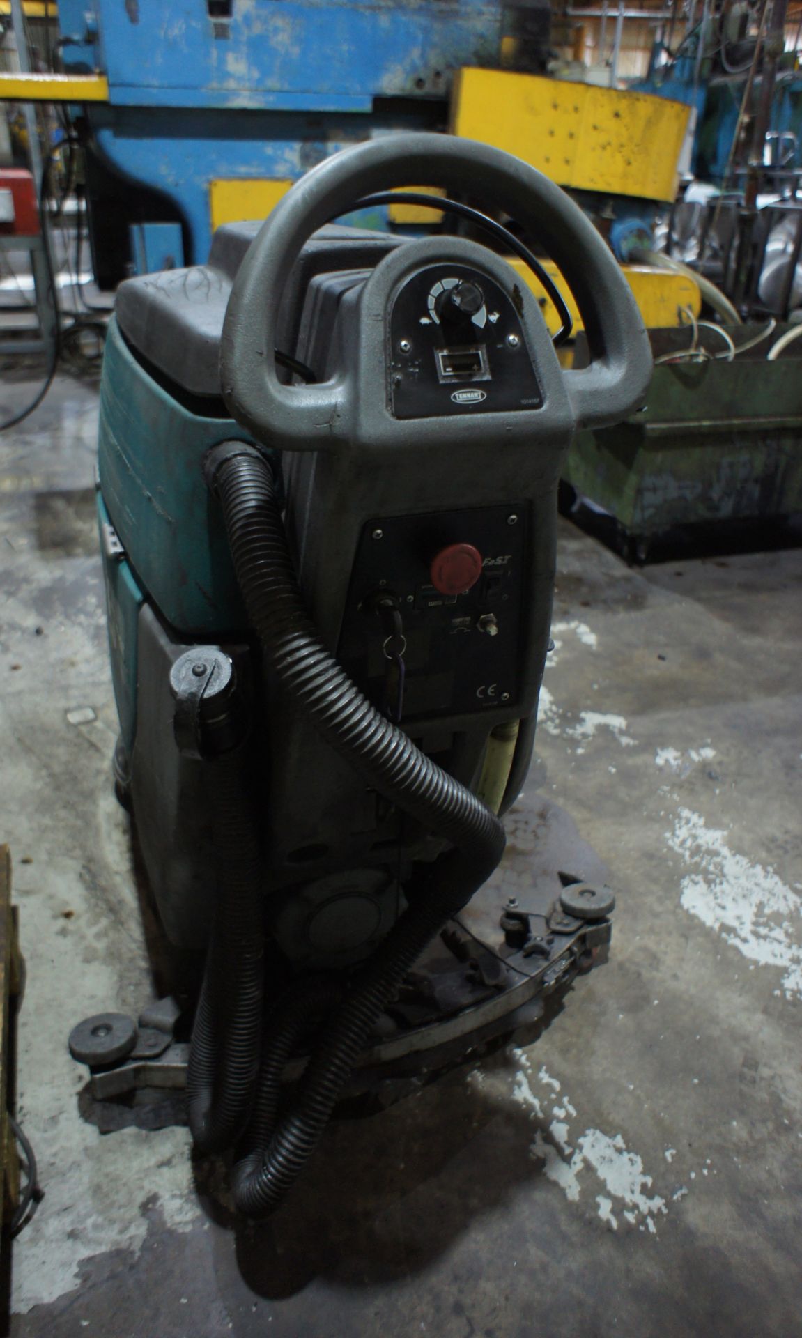 Tennant T3 Fast pedestrian scrubber dryer - Image 3 of 7