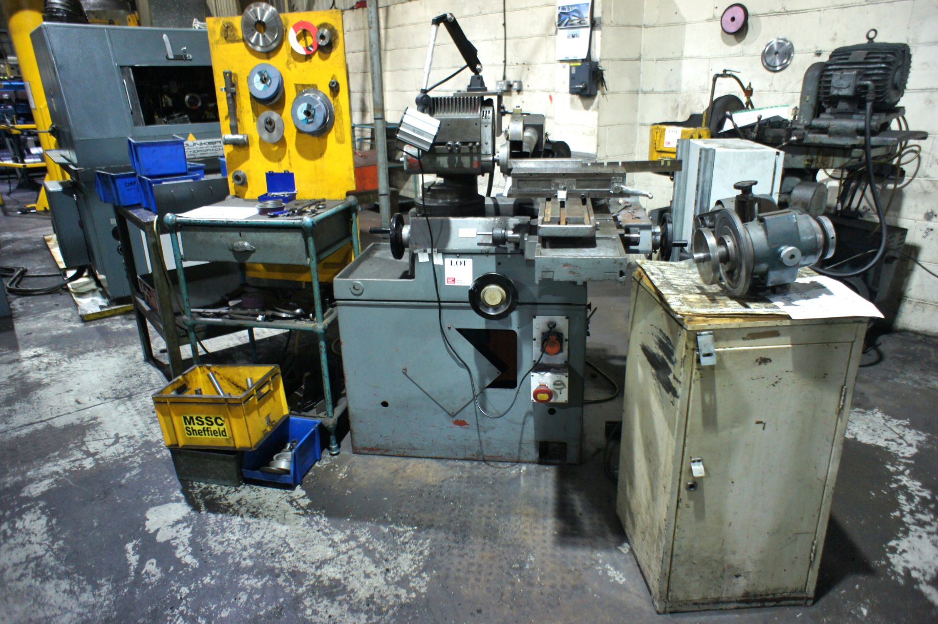 Cincinnati Milacron 2AB tool and cutter grinder