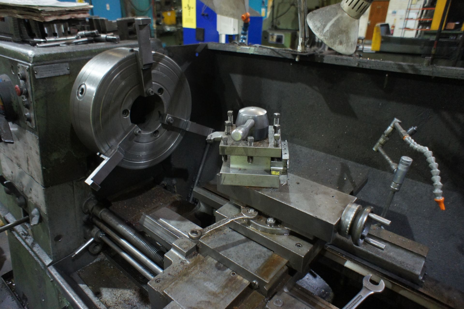 Colchester centre lathe with 3-jaw chuck - Image 2 of 8