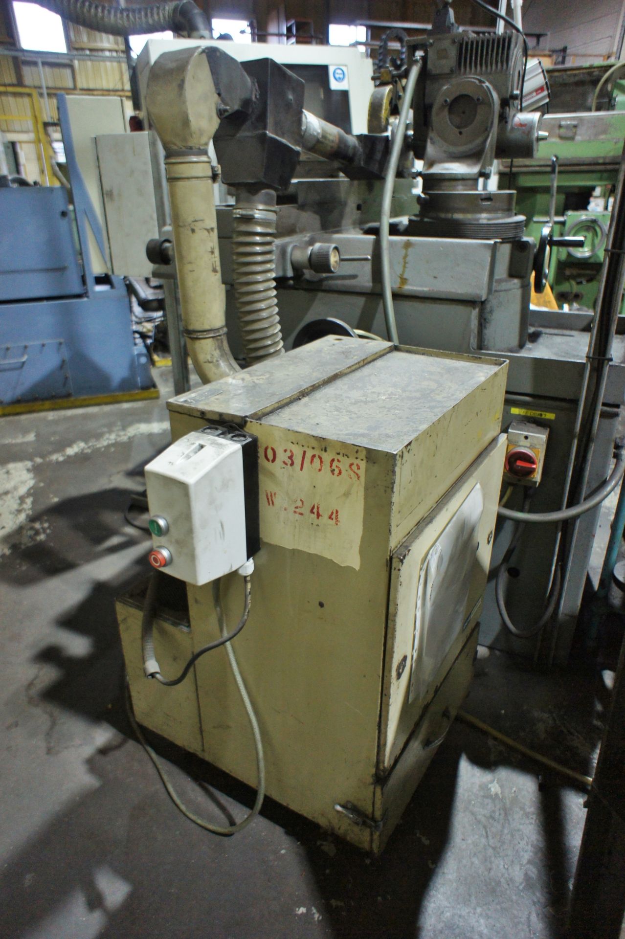 Cincinnati Milacron 2AB tool and cutter grinder - Image 7 of 13