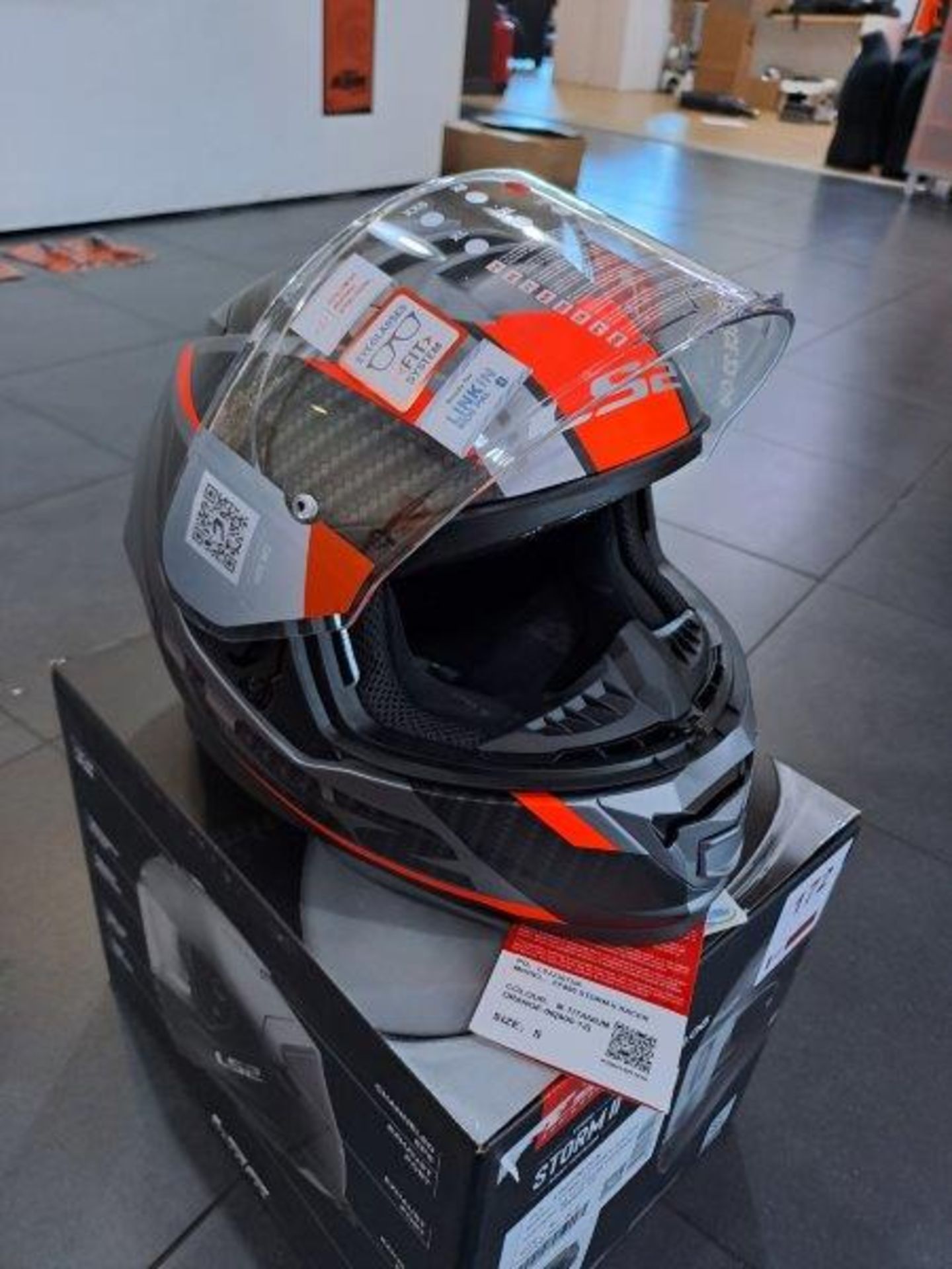 LS2 FF800 Storm II Racer Small Motorbike Helmet - Image 3 of 7