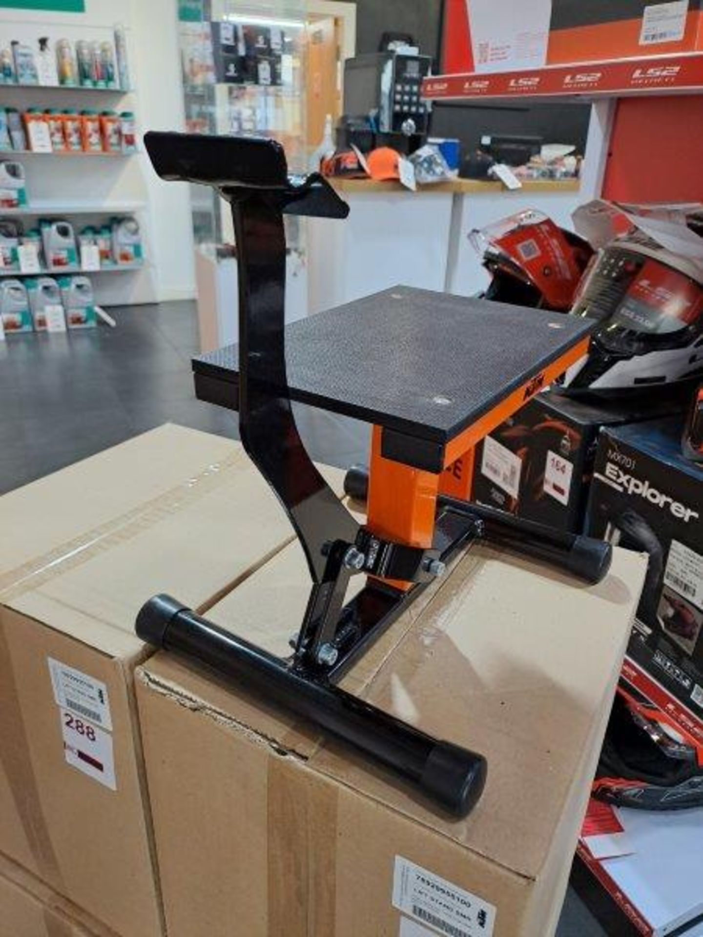 KTM SMR Lift Stand - Image 2 of 6