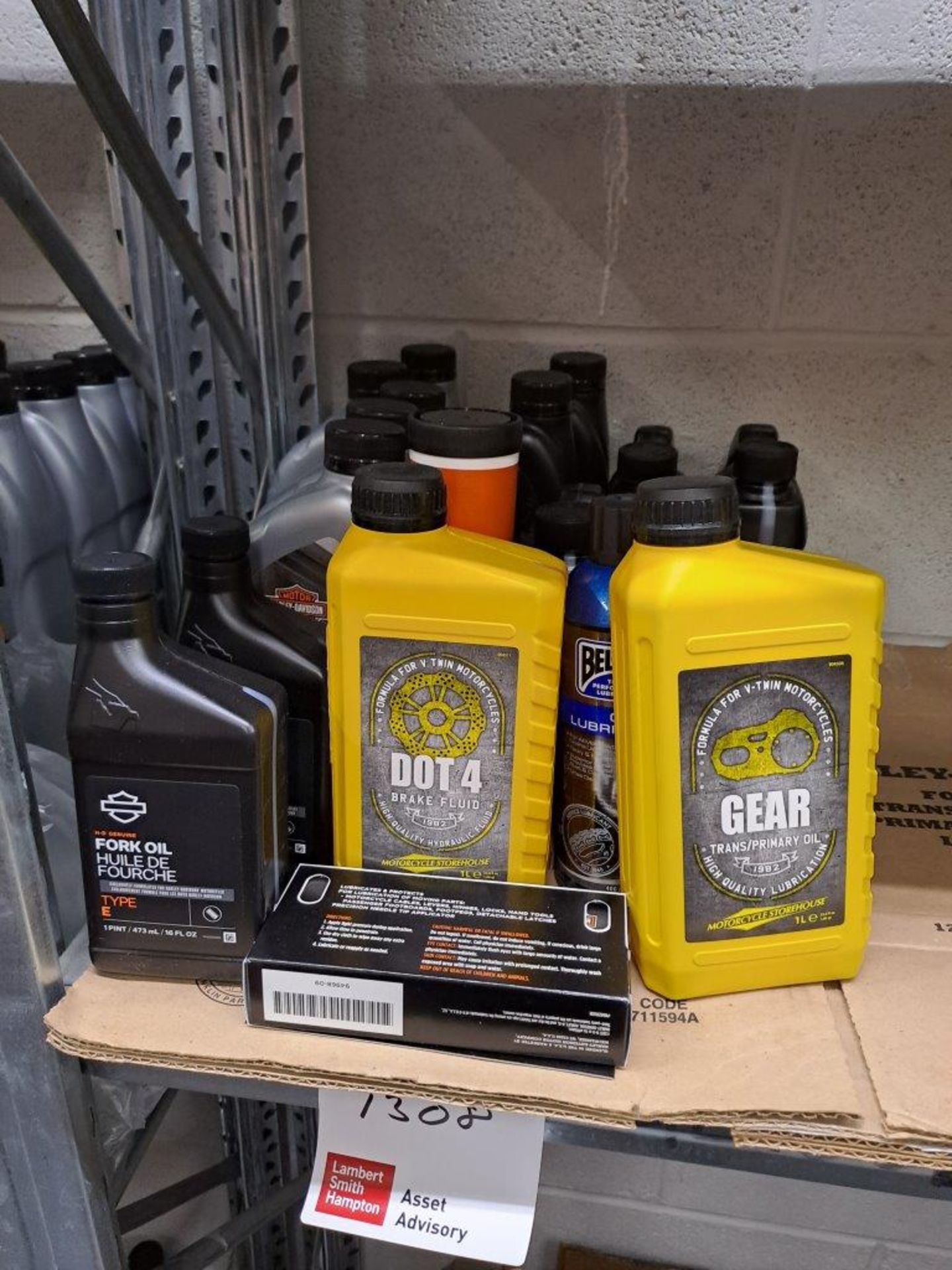 Approx. 21 Items of Oil, Brake Fluid, Lubricants and Anti Freeze