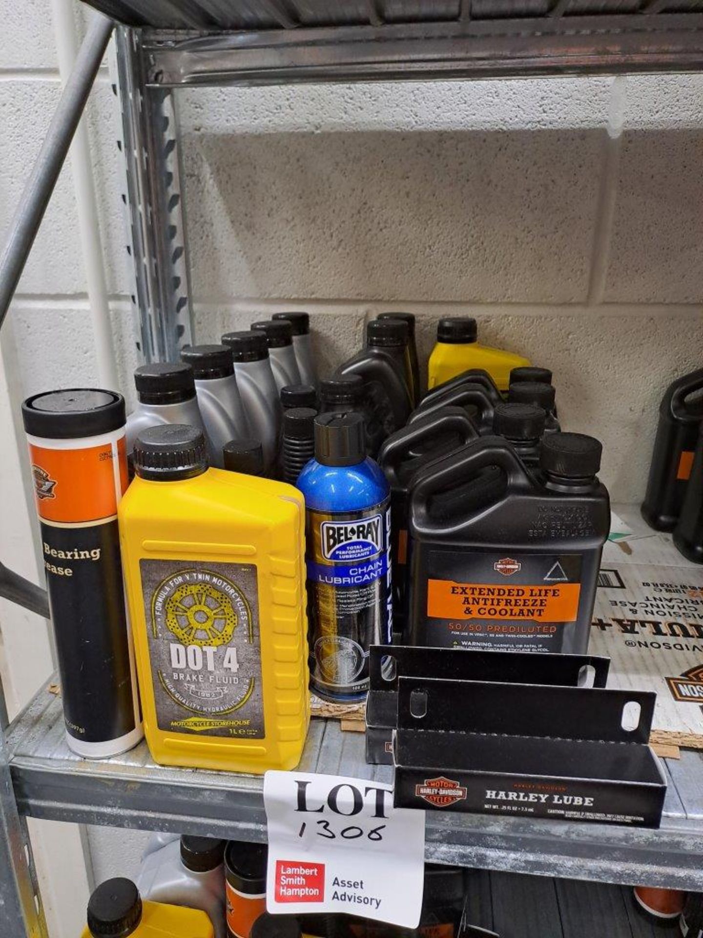 Approx. 21 Items of Oil, Brake Fluid, Lubricants and Anti Freeze