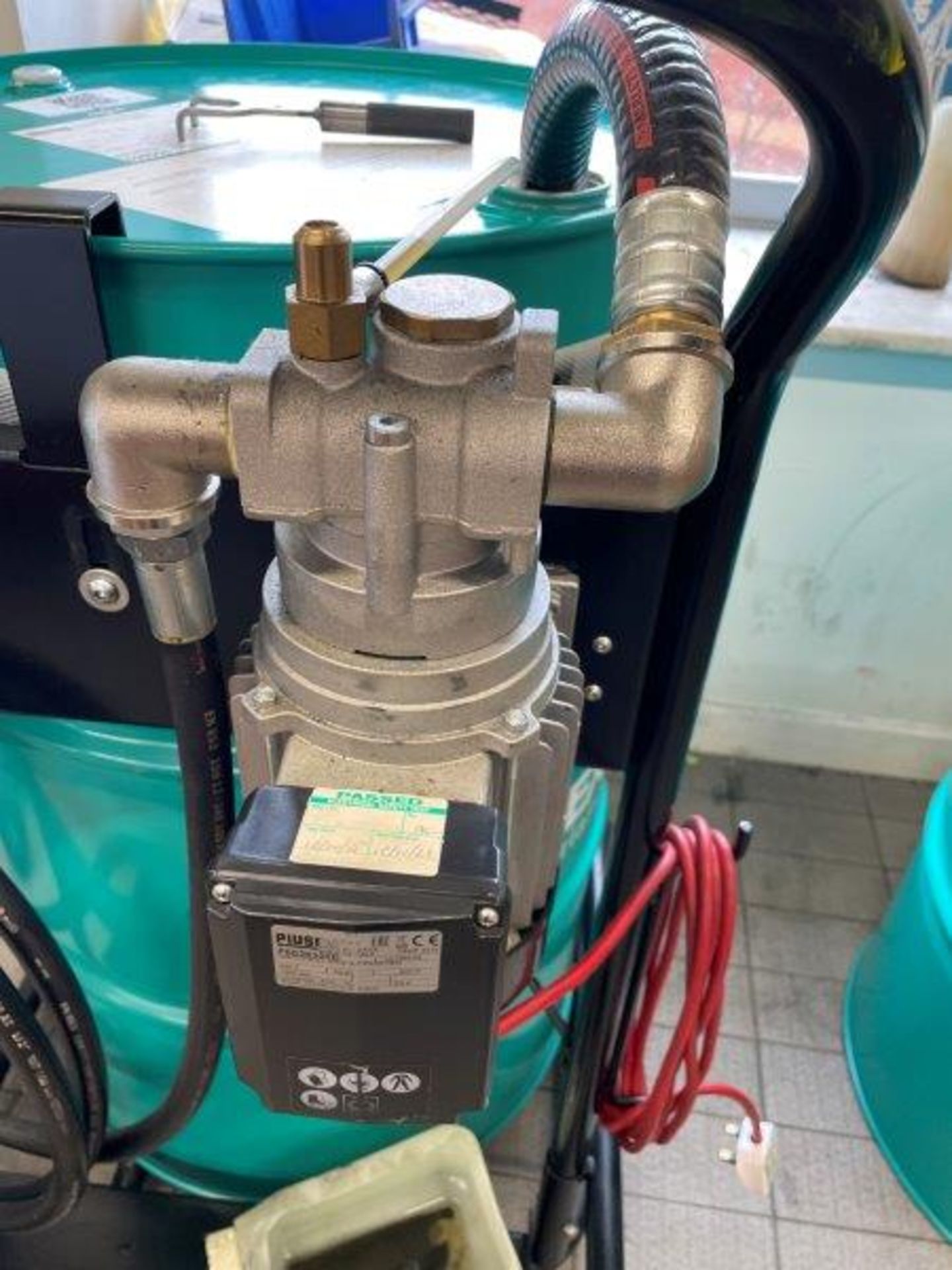 Piusi F0026300D Mobile Oil Barrel Trolley and pump (2015) - Bild 2 aus 6