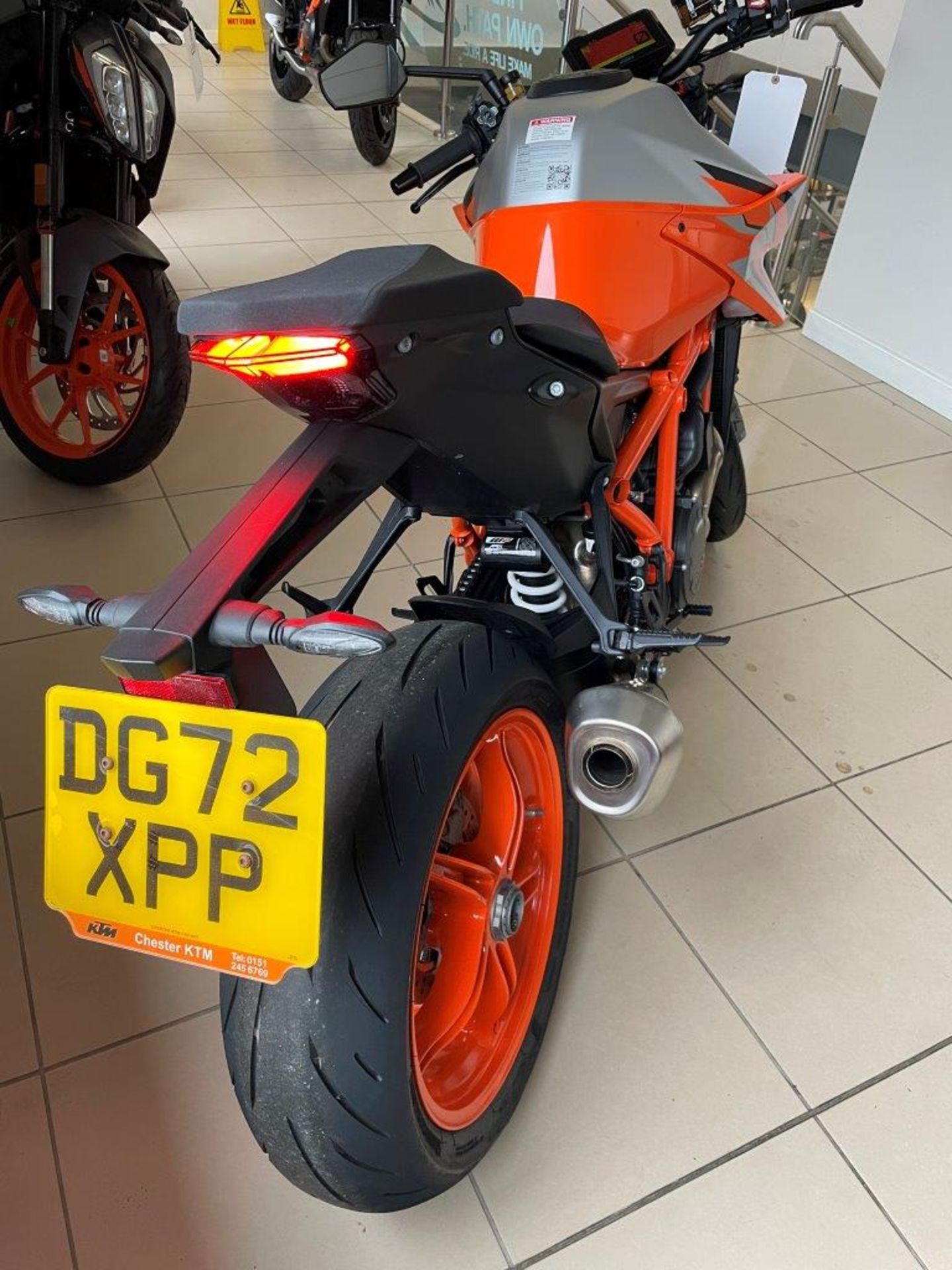 KTM Super Duke 1290 R EVO Motorbike (February 2023) - Bild 12 aus 21