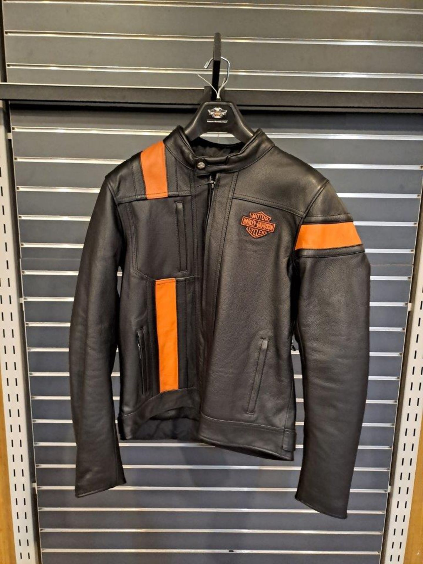 Harley Davidson HWY100 Leather Medium Mens Jacket - Image 4 of 9