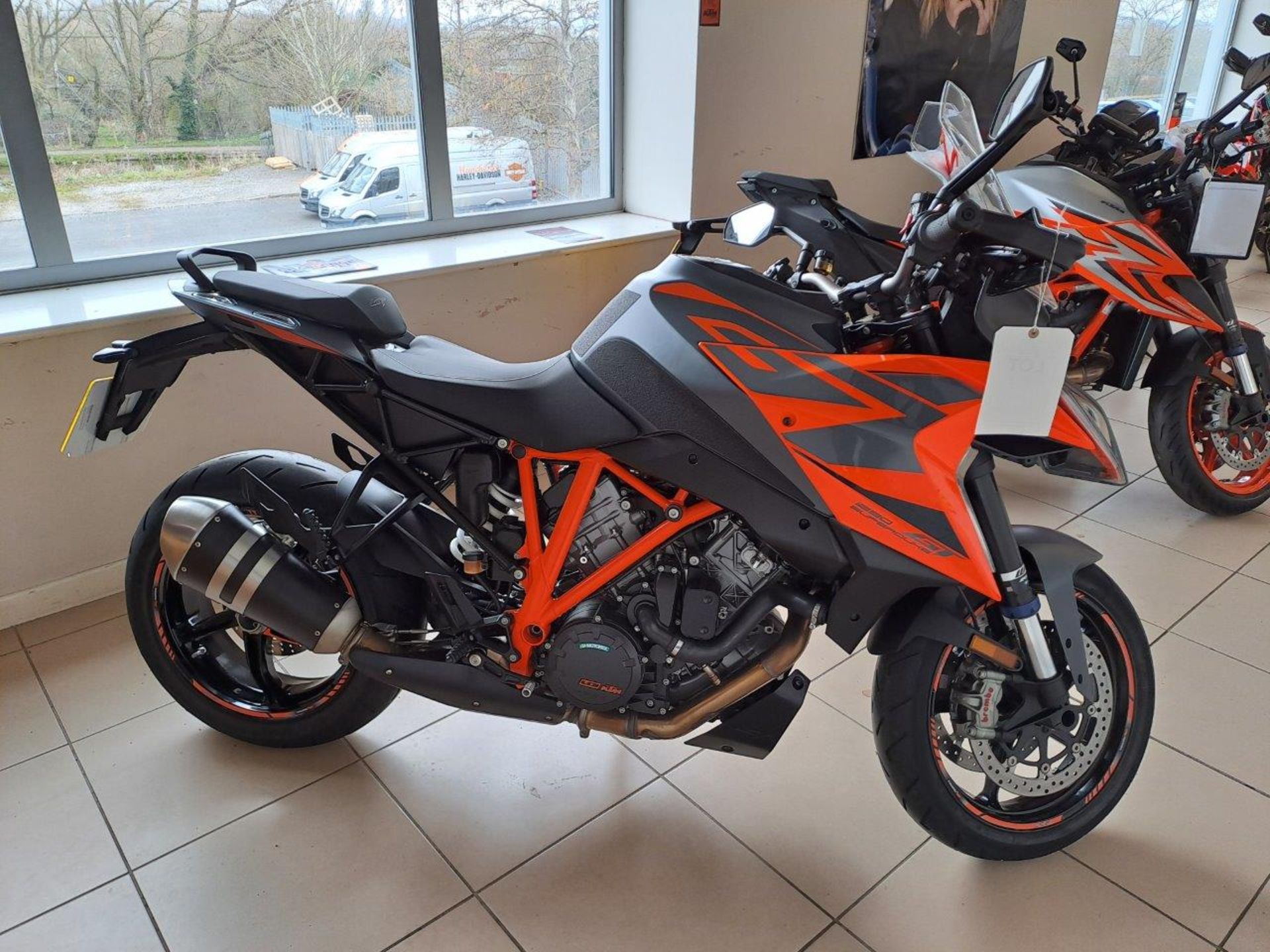 KTM Super Duke GT 1290 Motorbike (December 2022) - Image 4 of 20