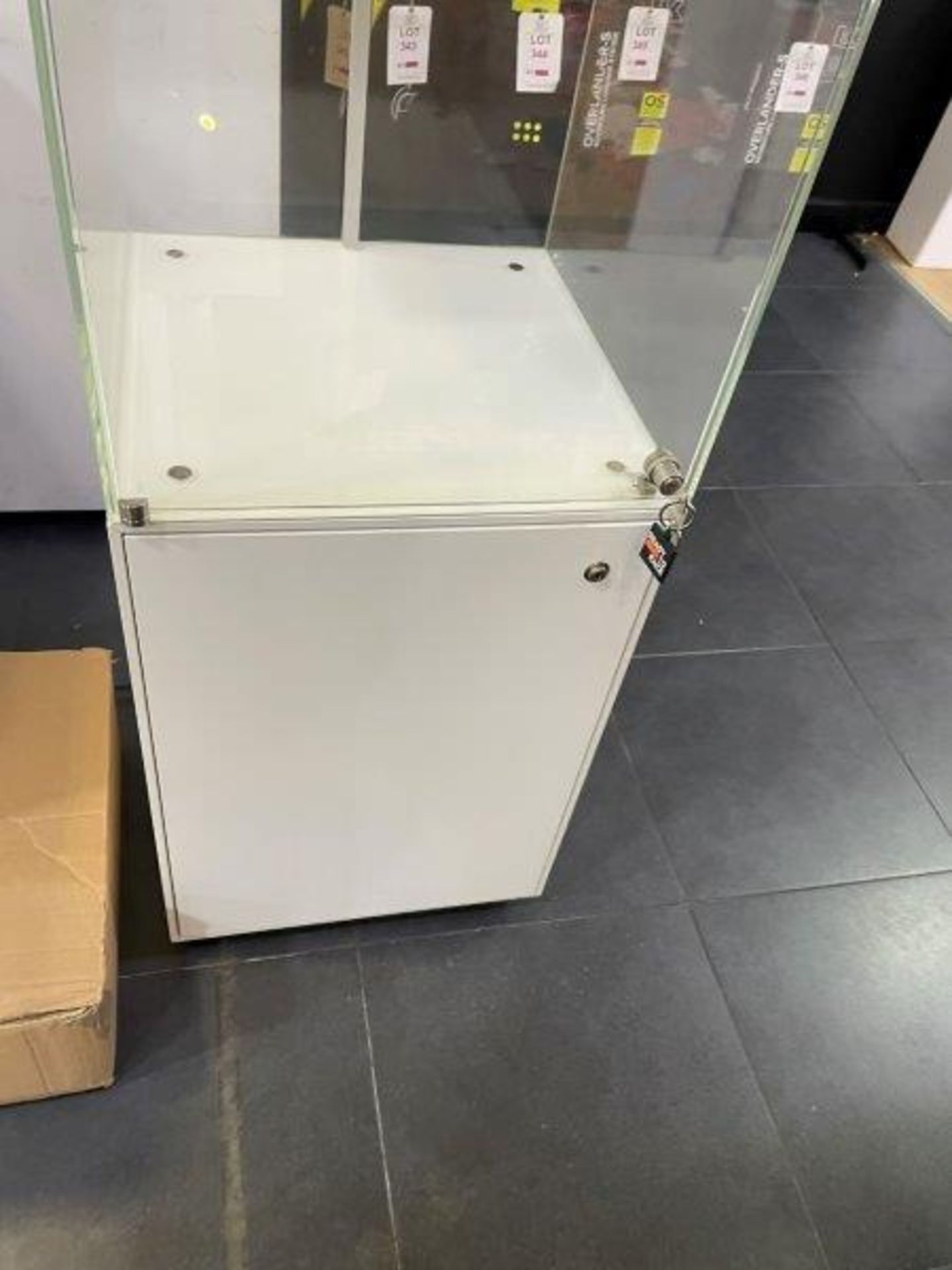 2 x 3 Tier Glass Display Cabinets with Storage in Base - Image 4 of 6