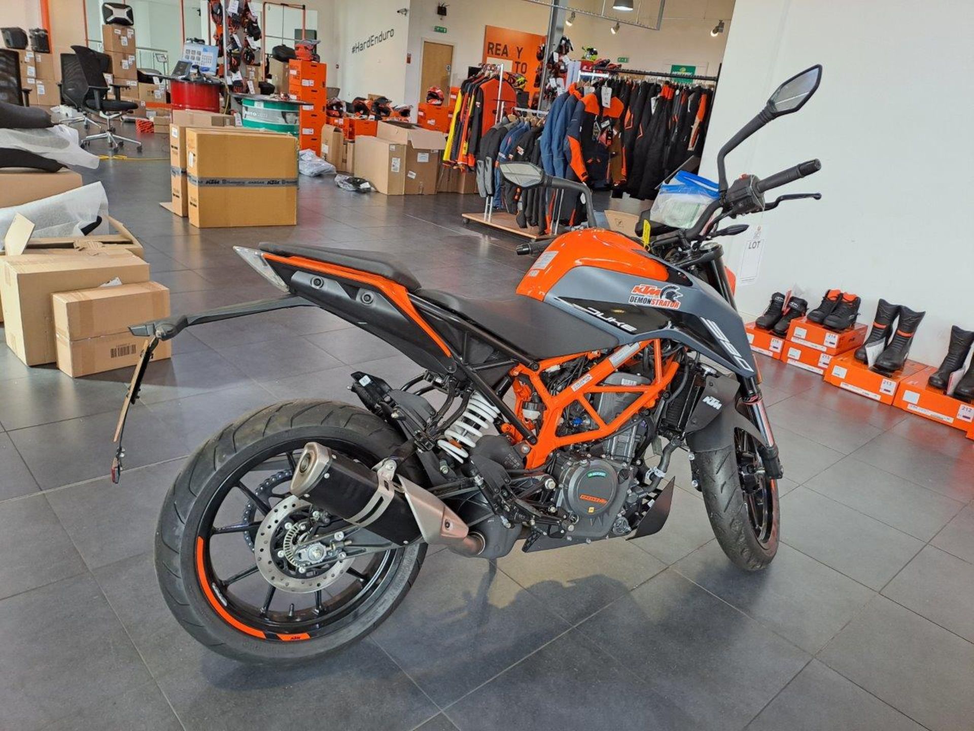 KTM Duke 390 Motorbike (September 2023) - Image 7 of 16