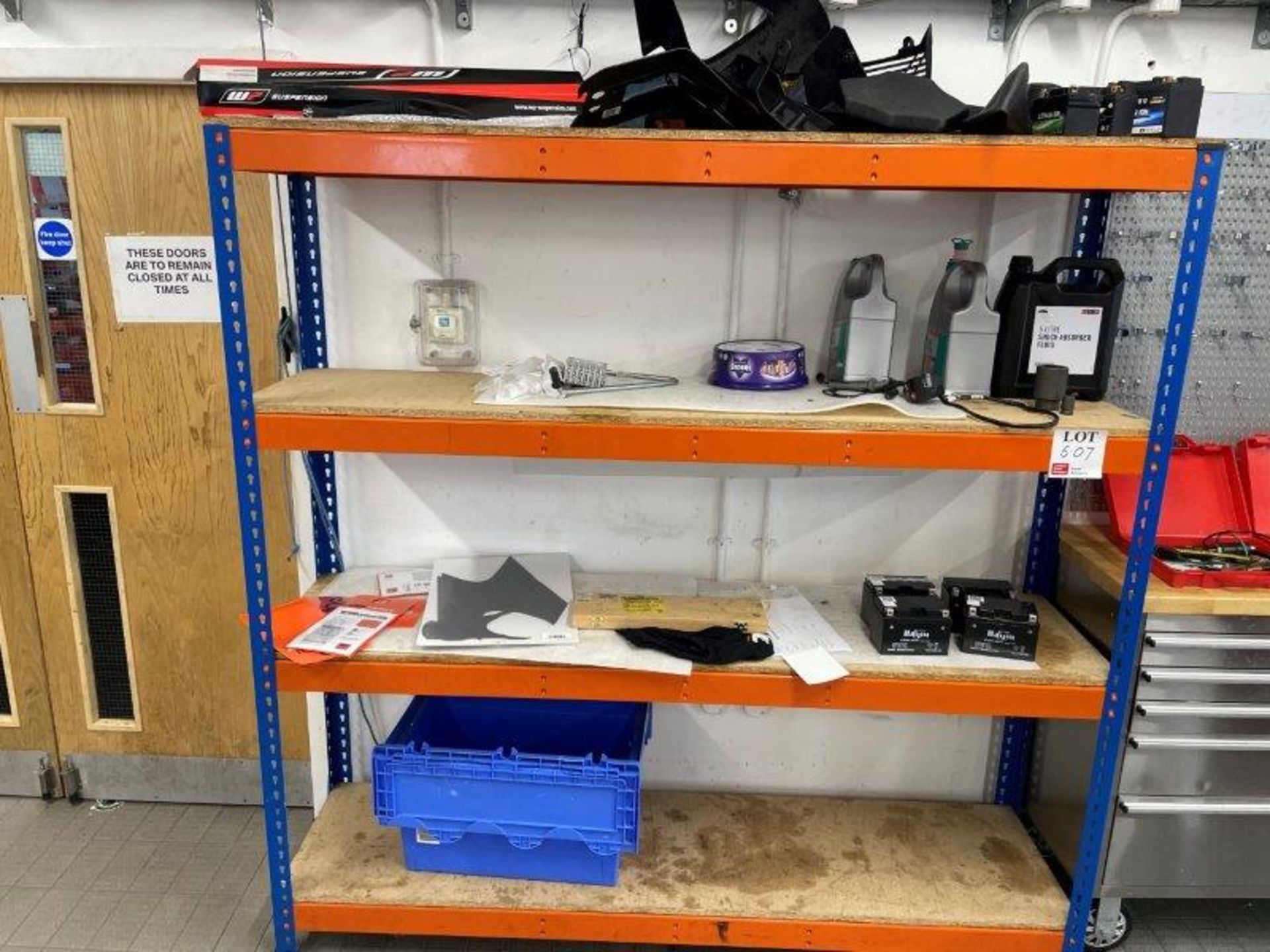 4 x Shelving units as pictured