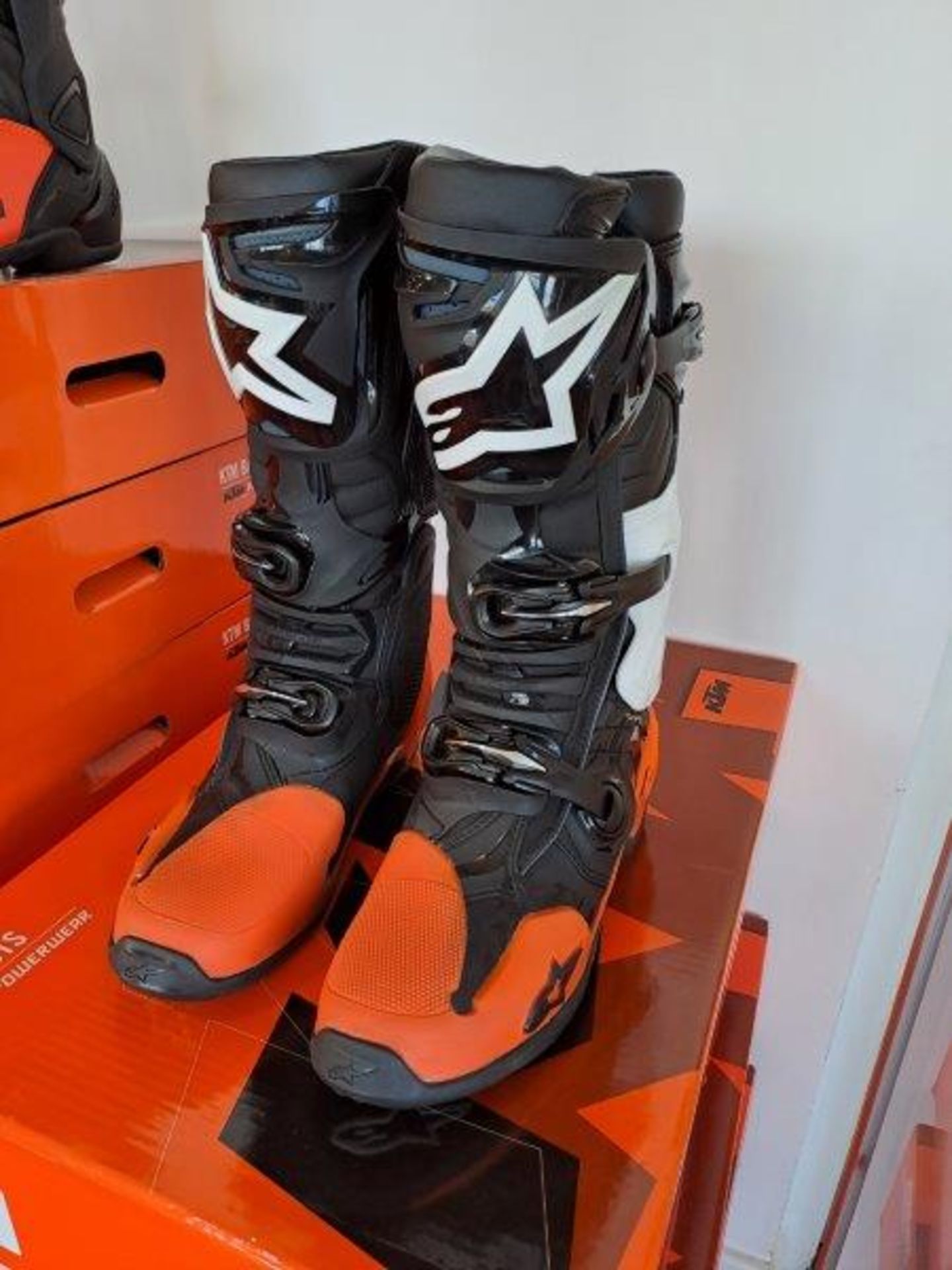 KTM Tech 10 Euro 43 Motorbike Boots - Image 2 of 6