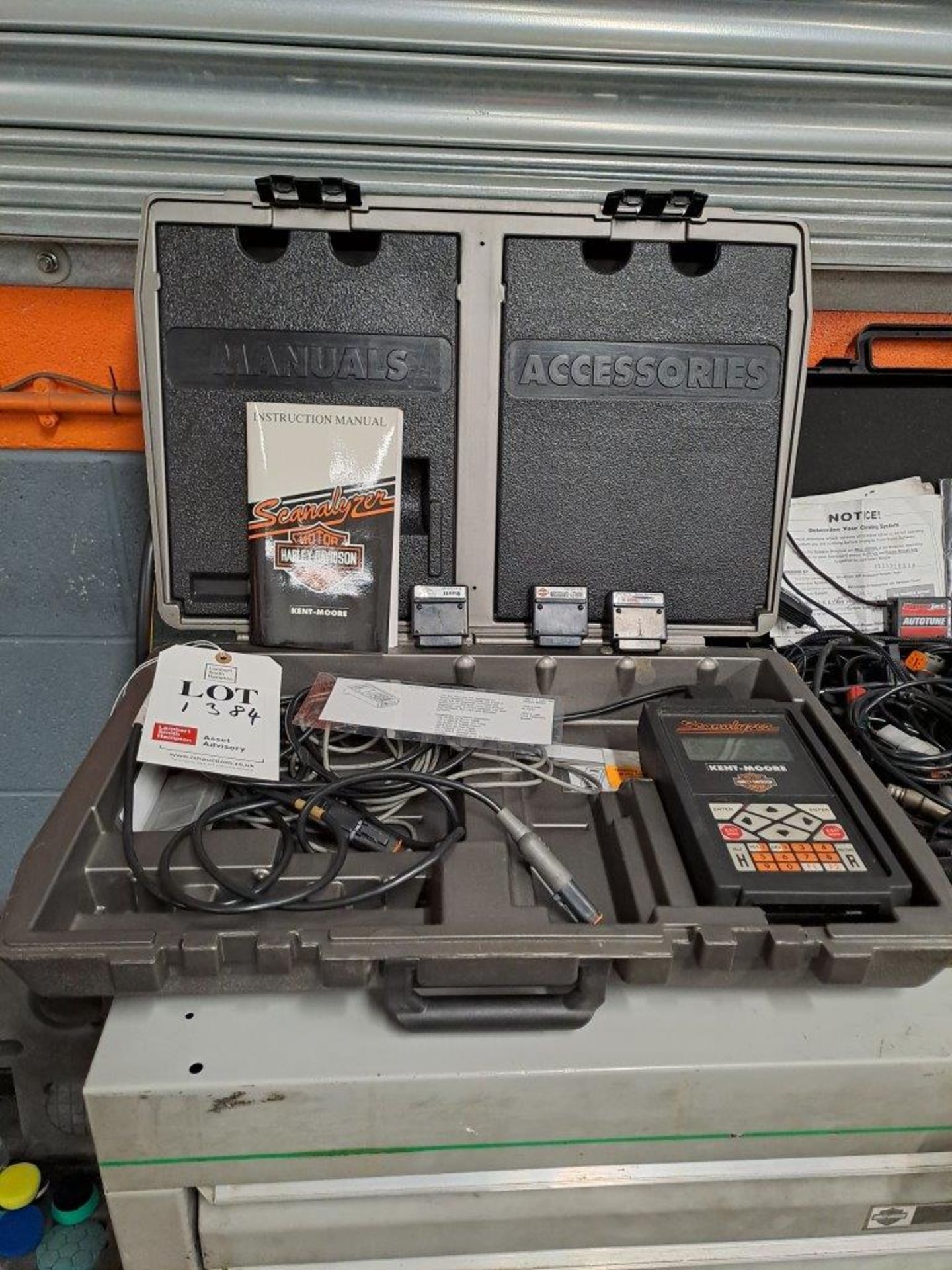Harley Davidson Scanalyzer Diagnostics with cartridges and Cables