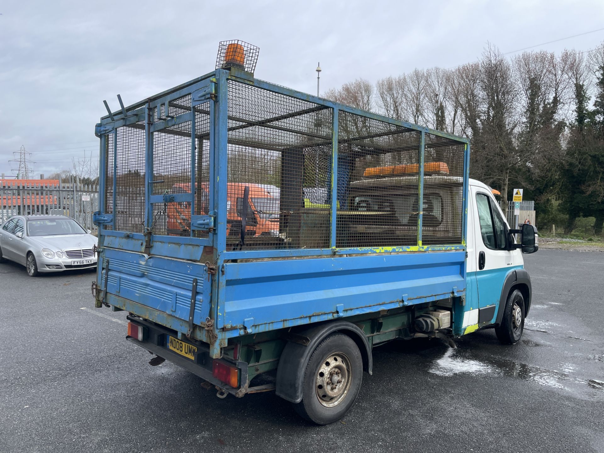 Citroen Relay Caged Tipper with rare Wheelie Bin Lift (39568) - Image 4 of 19