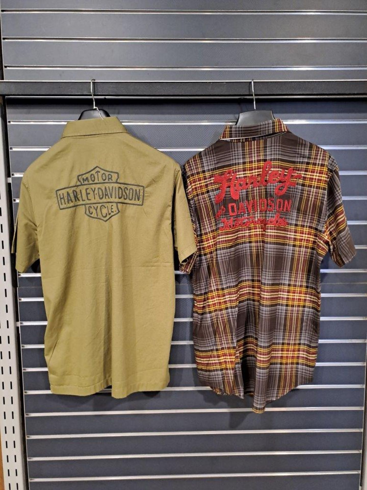 2 x Harley Davidson Medium Mens Short Sleeve Shirts - Image 4 of 6