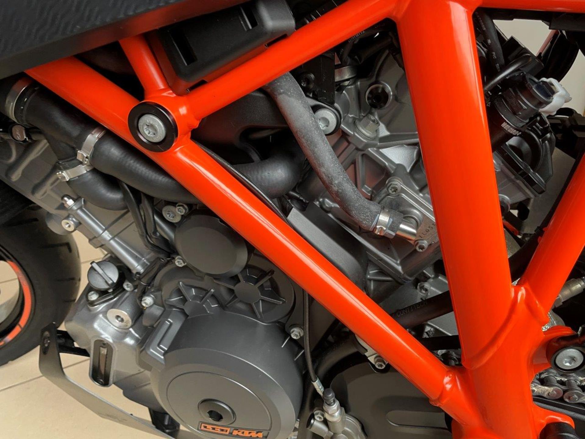 KTM Super Duke GT 1290 Motorbike (December 2022) - Image 14 of 20